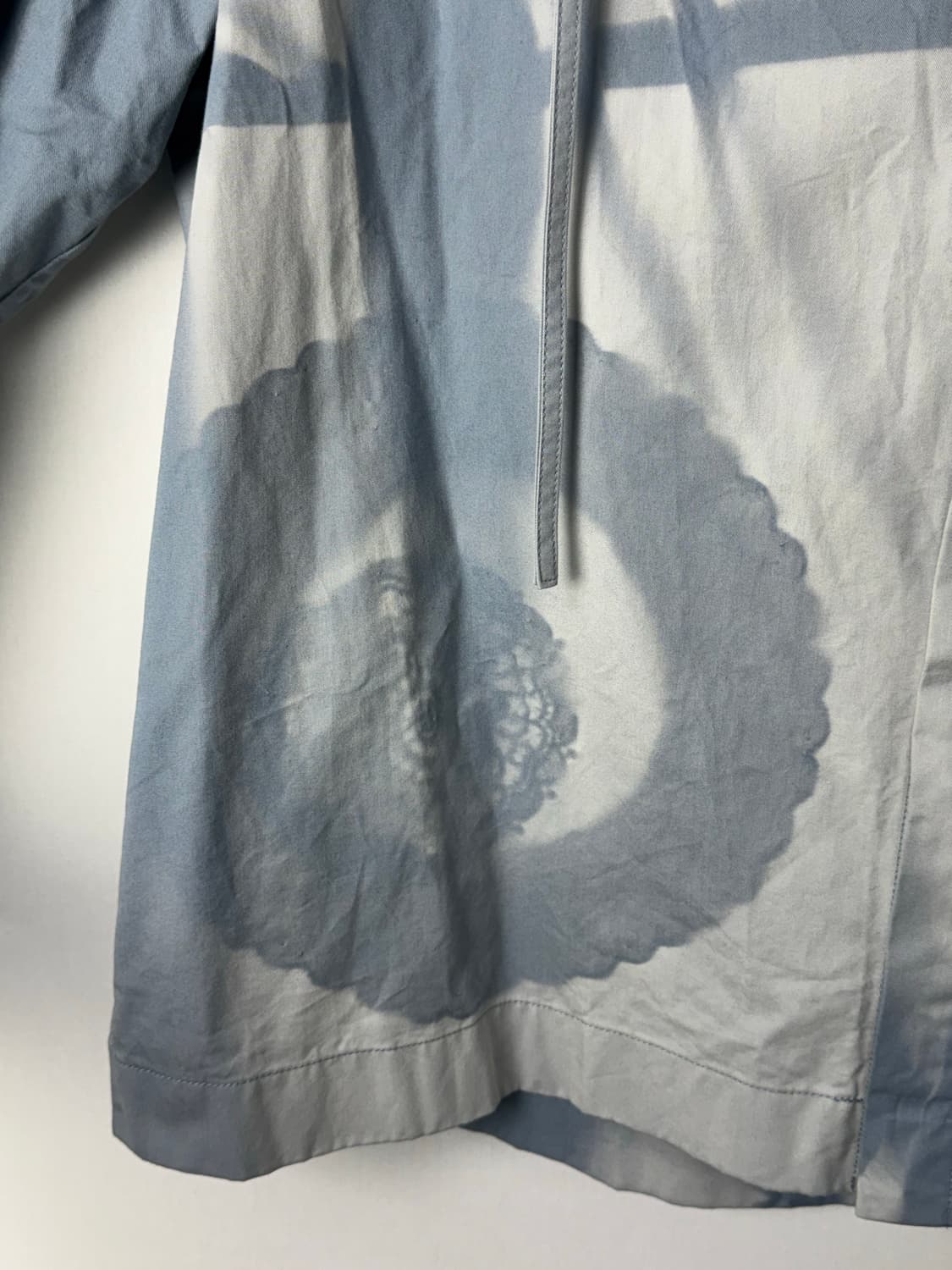 지용킴 블루 썬블리치 후드셔츠 상품이미지3