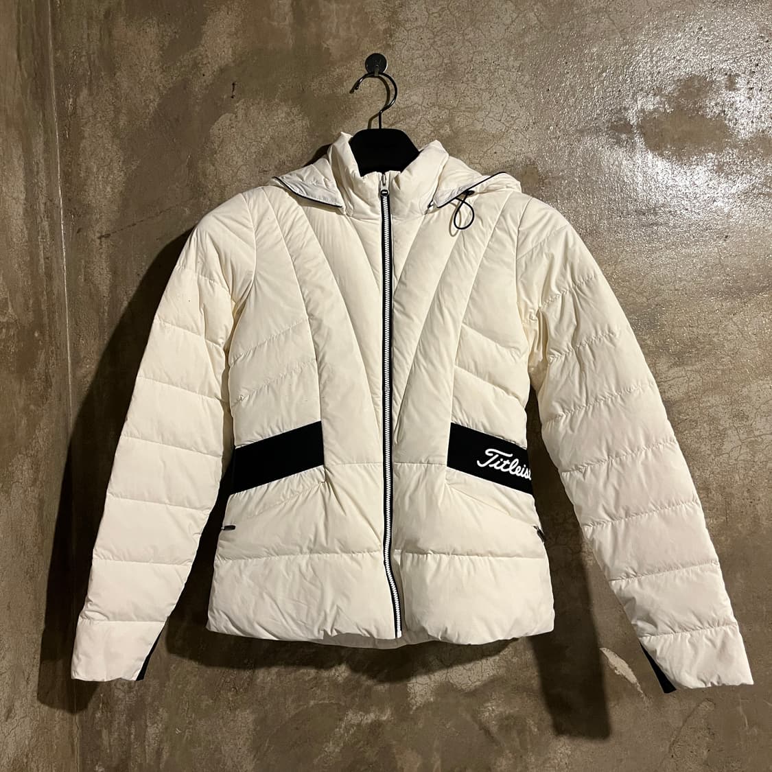 타이틀리스트 여성 패딩 점퍼 상품이미지1
