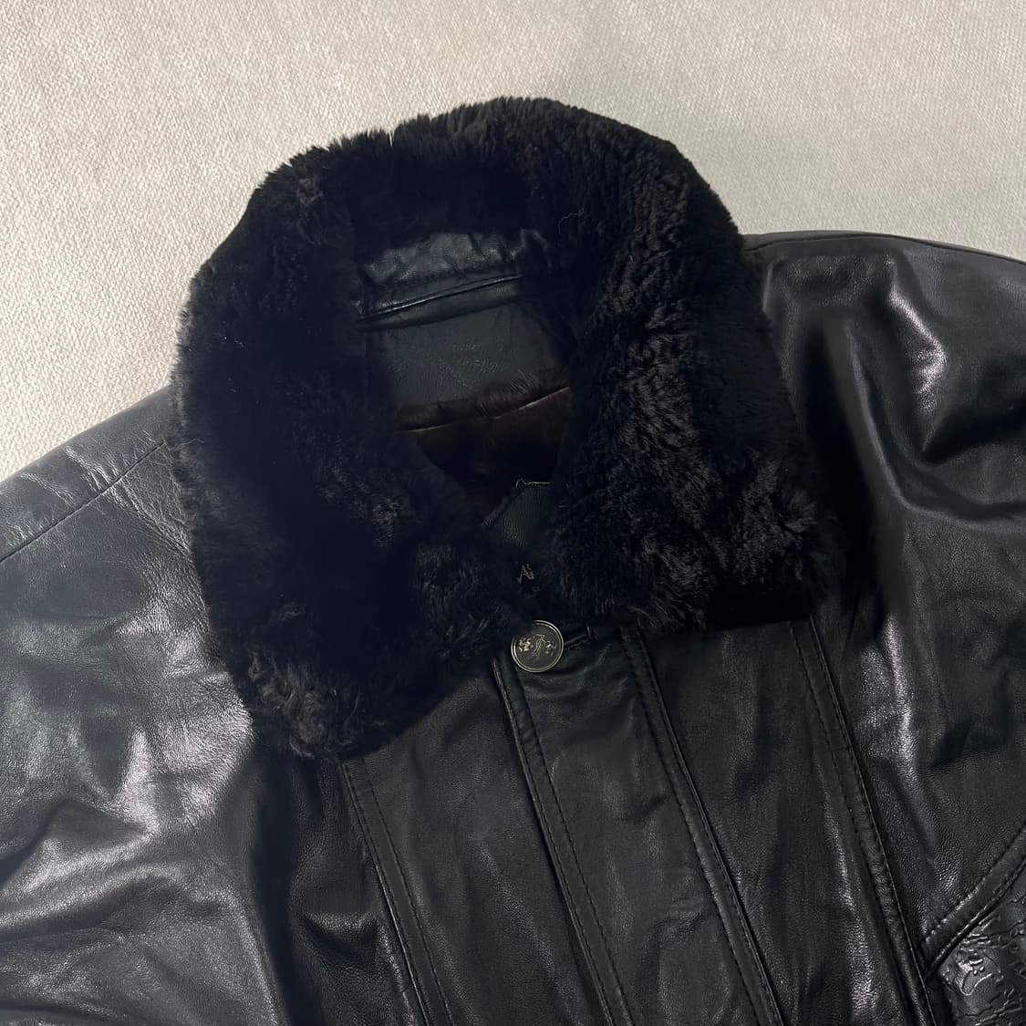 100 입생로랑 투웨이 퍼카라 램스킨 가죽 자켓 상품이미지2