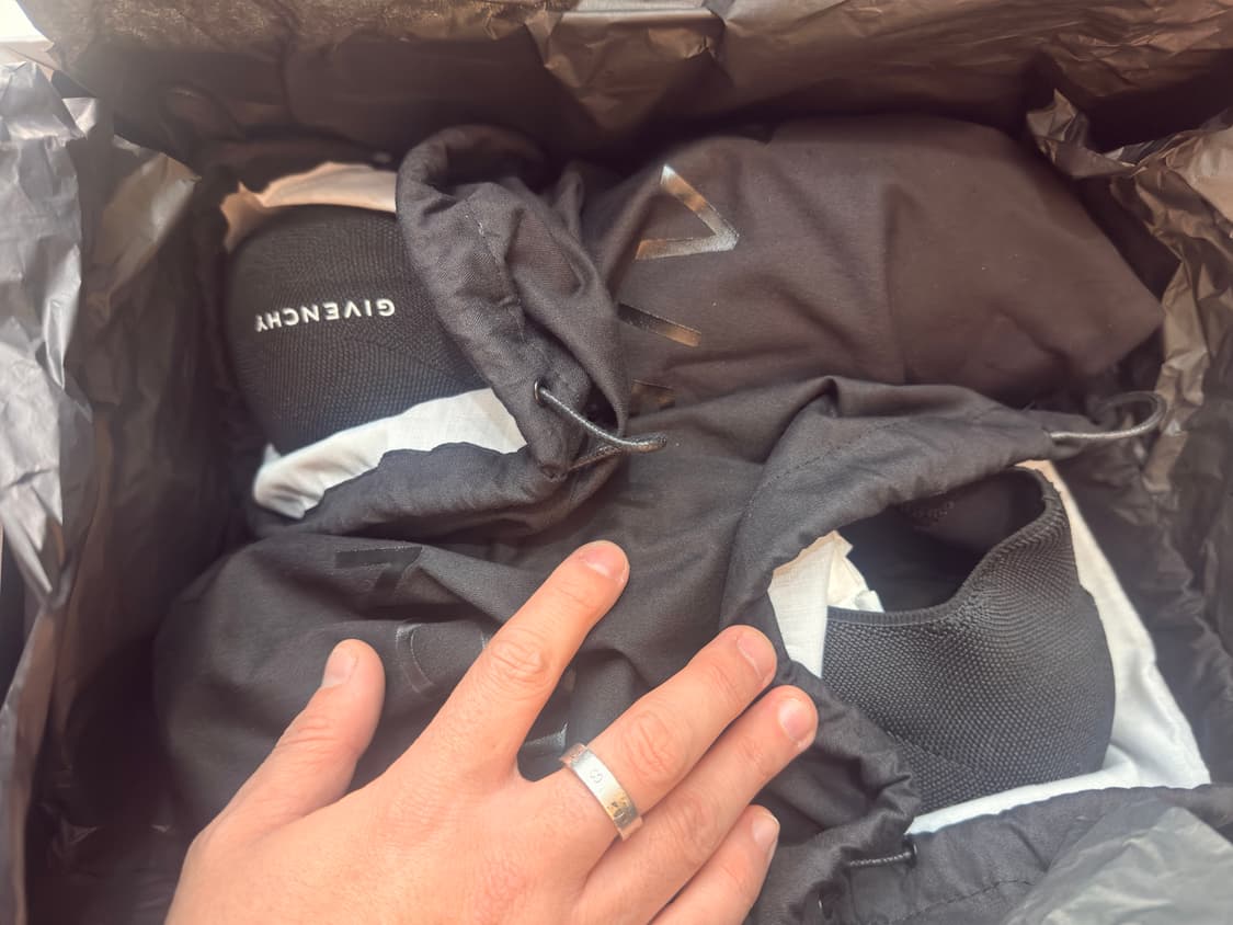 지방시 스니커즈 42사이즈 TK-360 상품이미지2