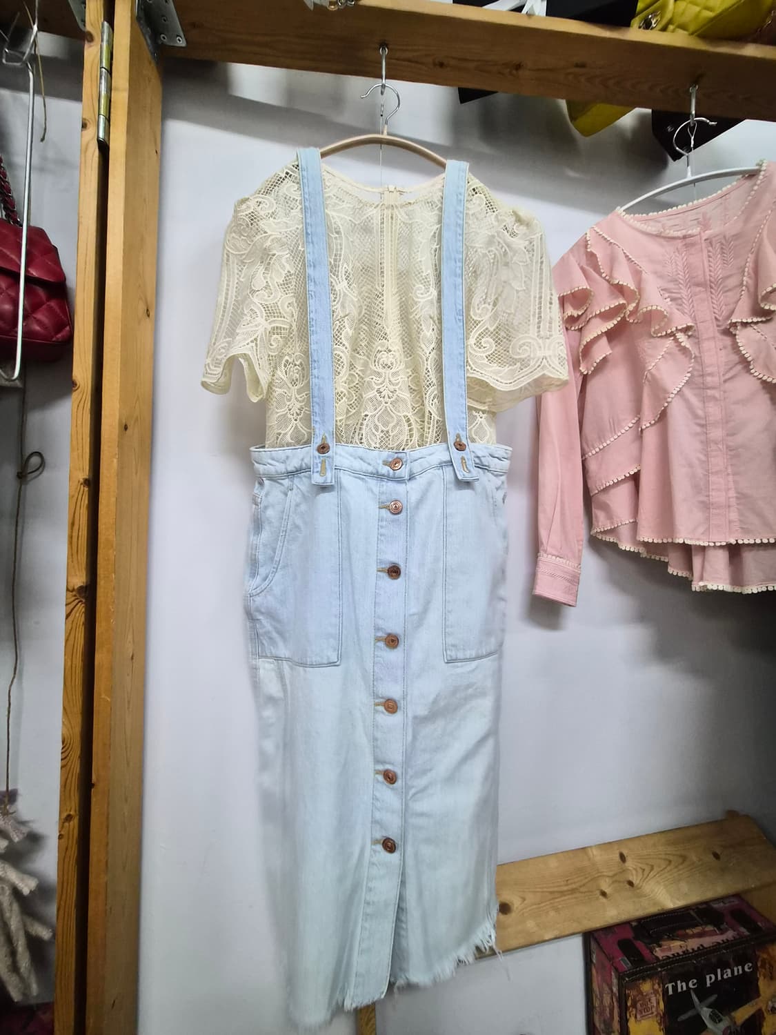 1.자라 멜빵 데님 스커트 2.자수레이스 블라우스 상품이미지1