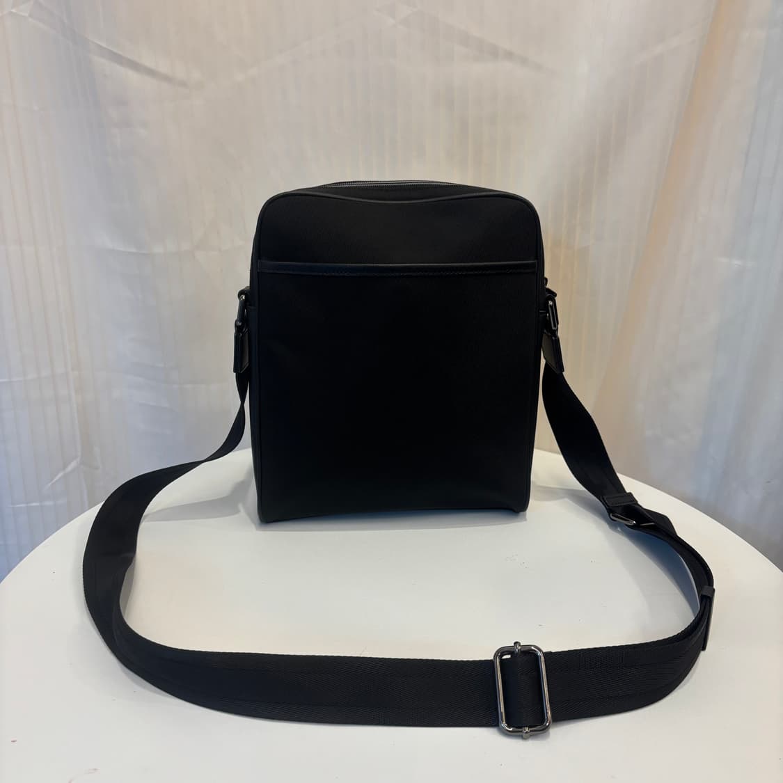 정품 닥스 체크 크로스백     상품이미지4