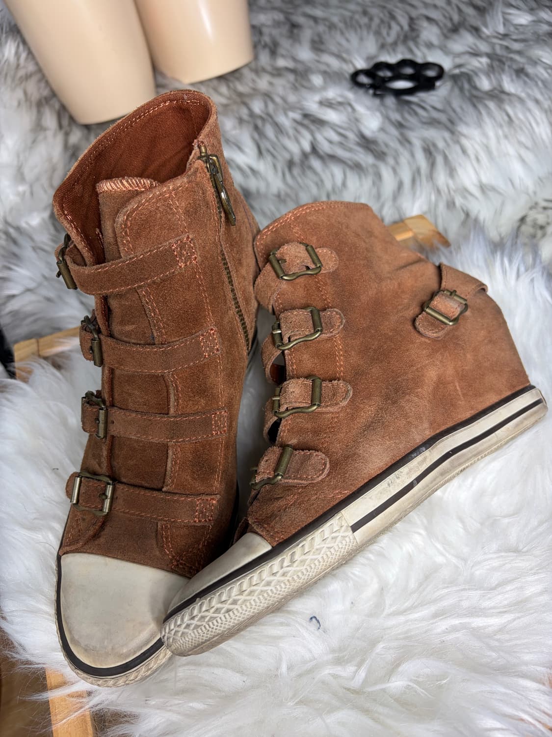 Ash 아쉬 스웨이드 웨지힐 스니커즈 상품이미지3