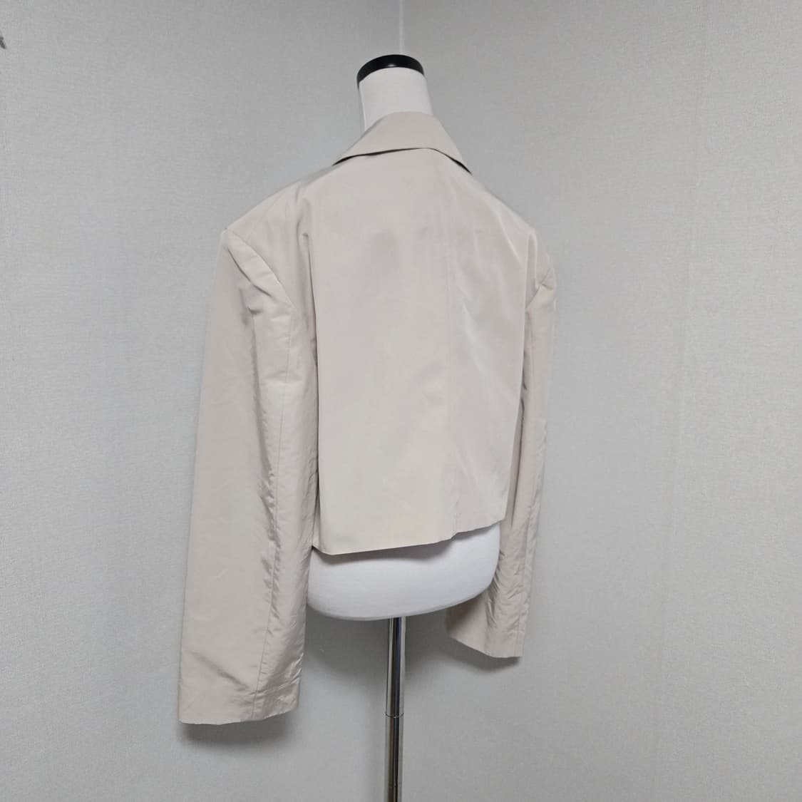 아모멘토 타프타 크롭 자켓 / 여성 자켓 / 여자 자켓  상품이미지7