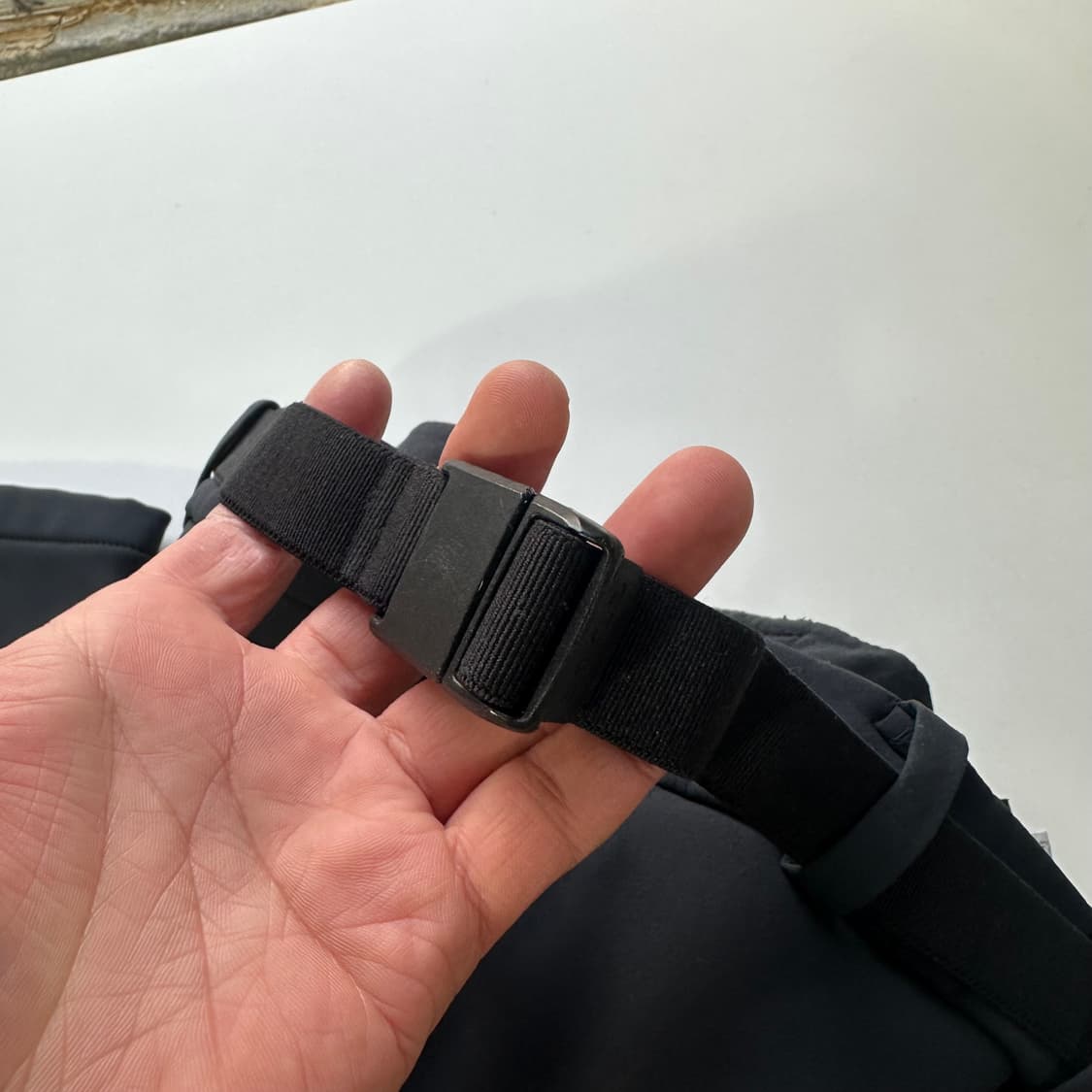 M 아이더 먹색 슬림레귤러핏 안감기모 등산팬츠 상품이미지3