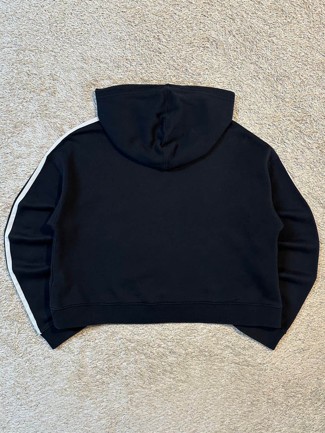 아디다스 ADIDAS 크롭 후드티 블랙 상품이미지3