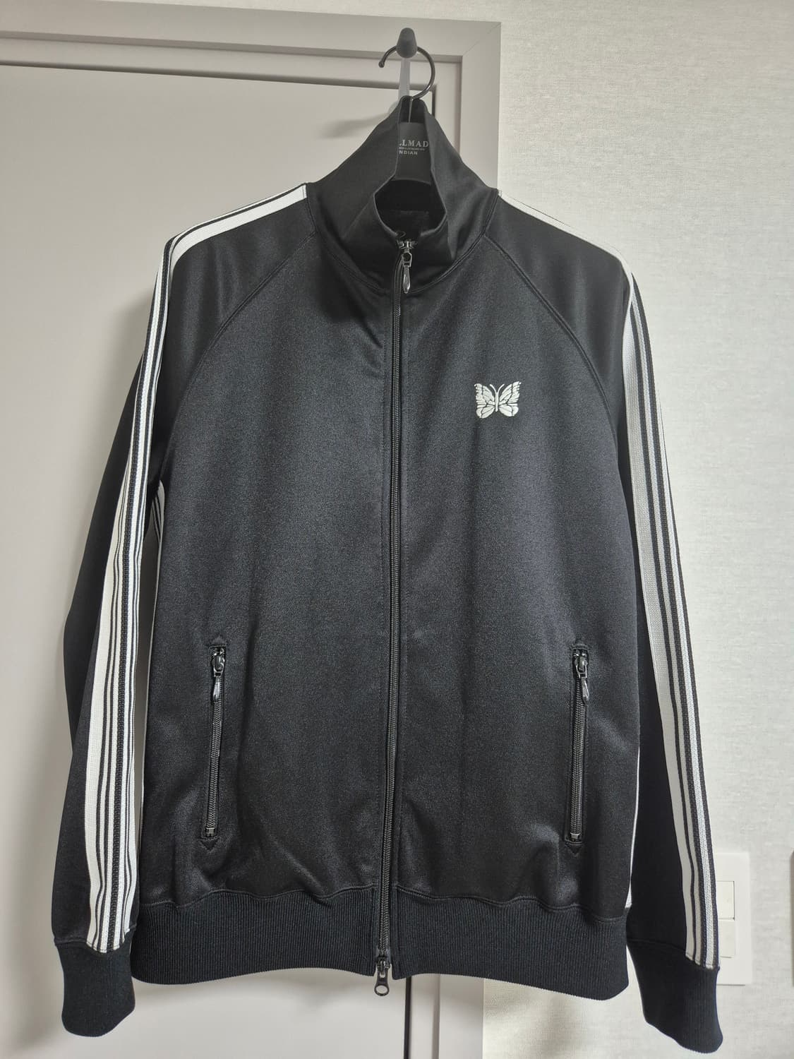 [M] 니들스 트랙 자켓 폴리 스무스 블랙 화이트 상품이미지2