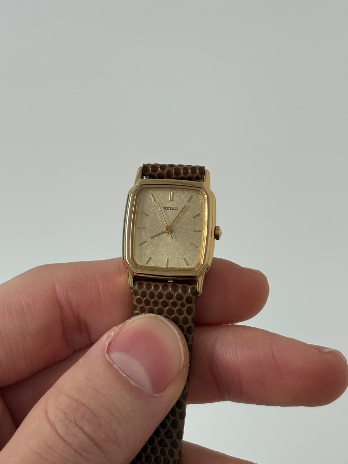 1980s Goldflake Dial Tank Ladies Quartz 상품이미지2