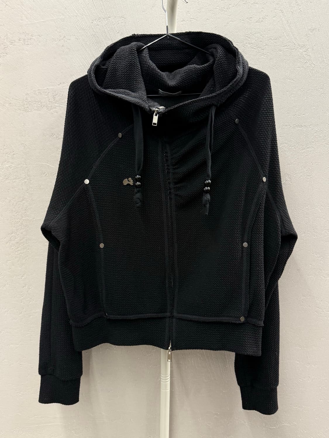 hugyourskin 허그유어스킨 후드집업 블랙 상품이미지2