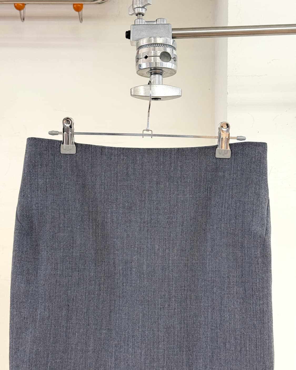 비비안 웨스트우드 그레이 펜슬 미디 스커트 상품이미지2