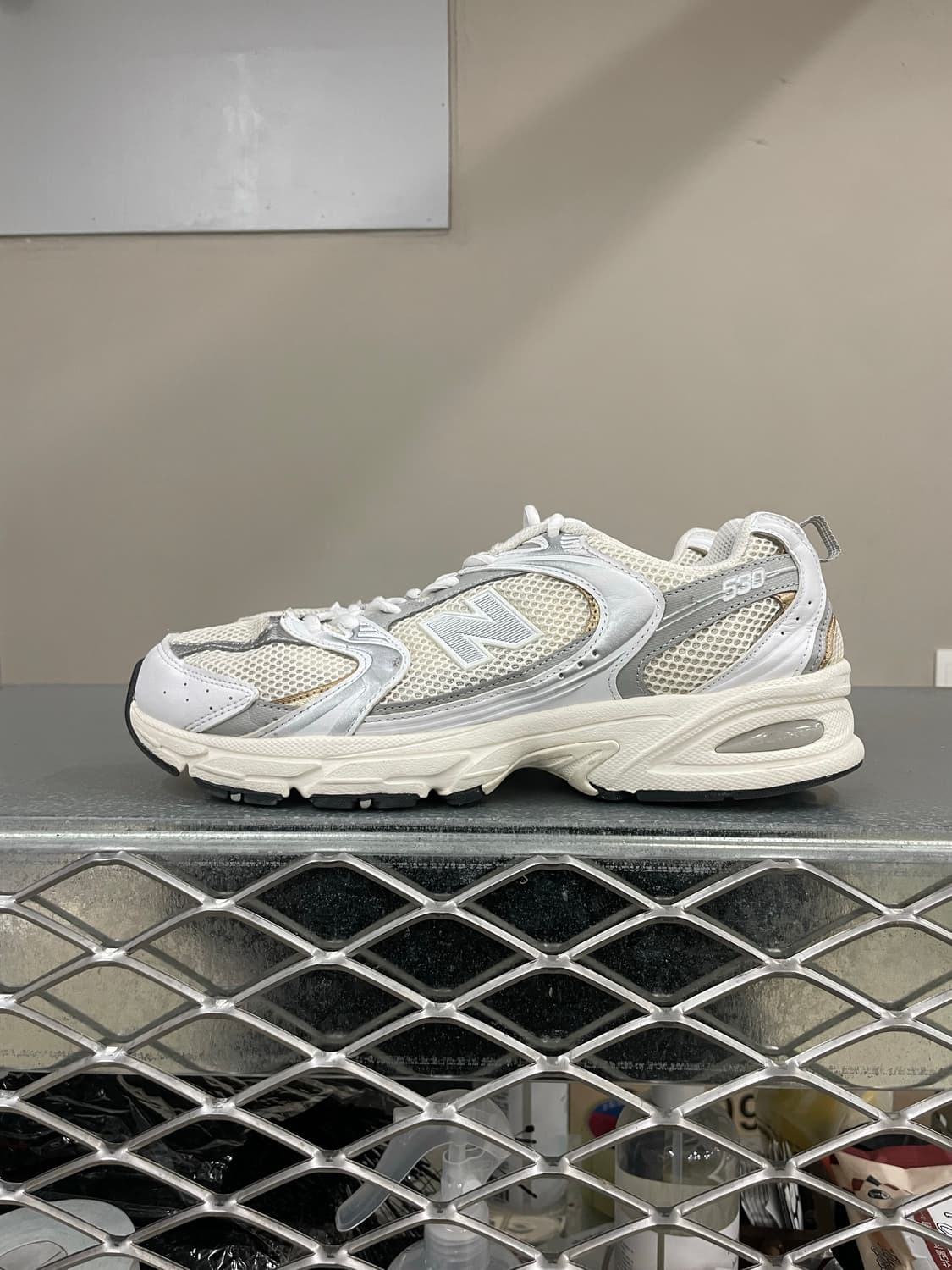 뉴발란스 530 화이트 280 상품이미지1