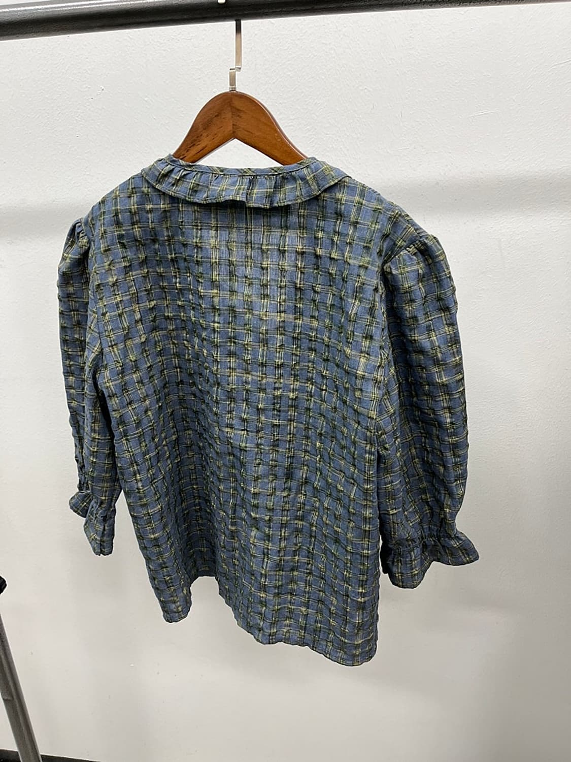 여) 비아플레인 프릴 블라우스  상품이미지6