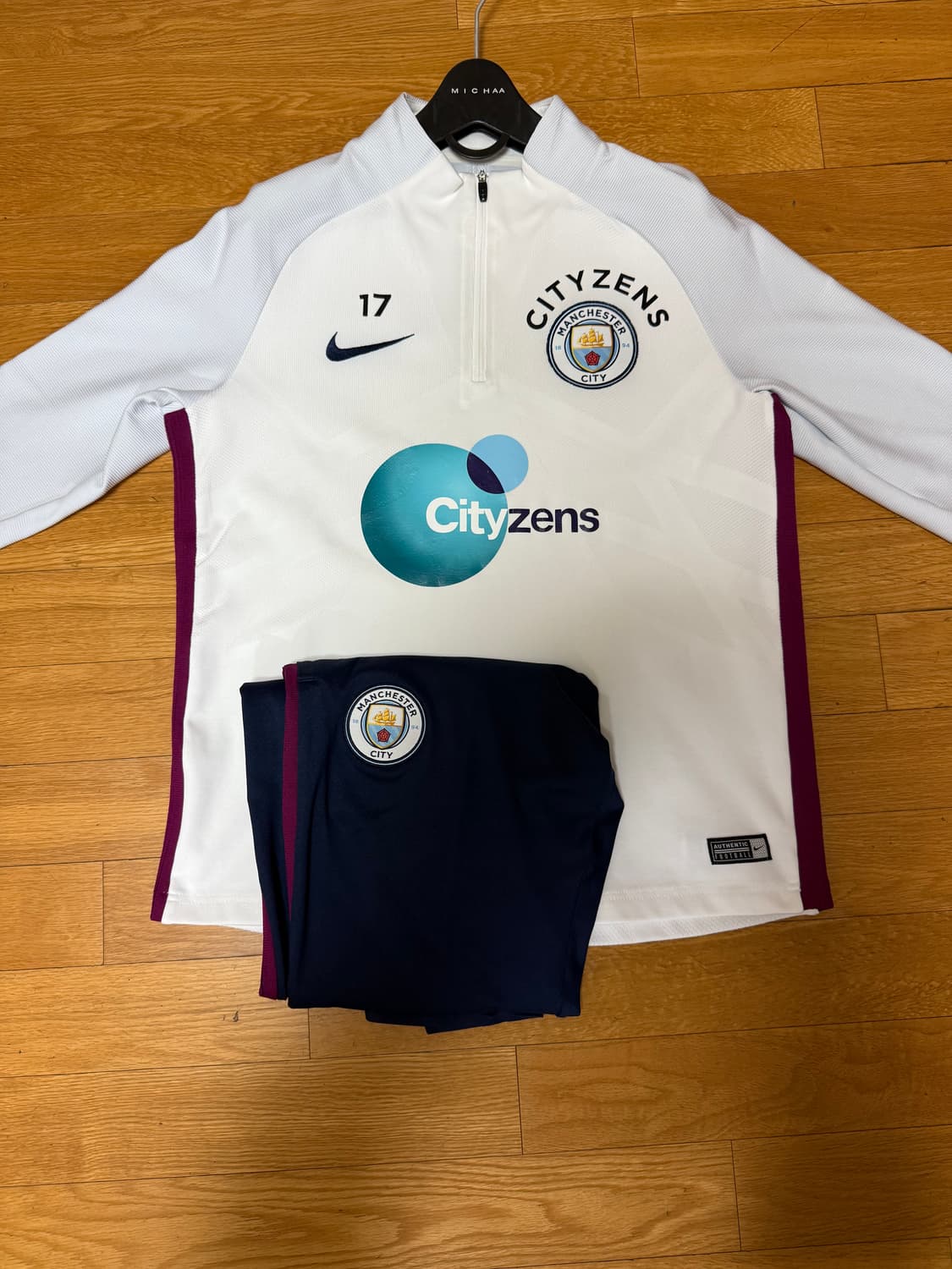 맨시티 나이키 에어로스위프트 트레이닝 탑 상품이미지2