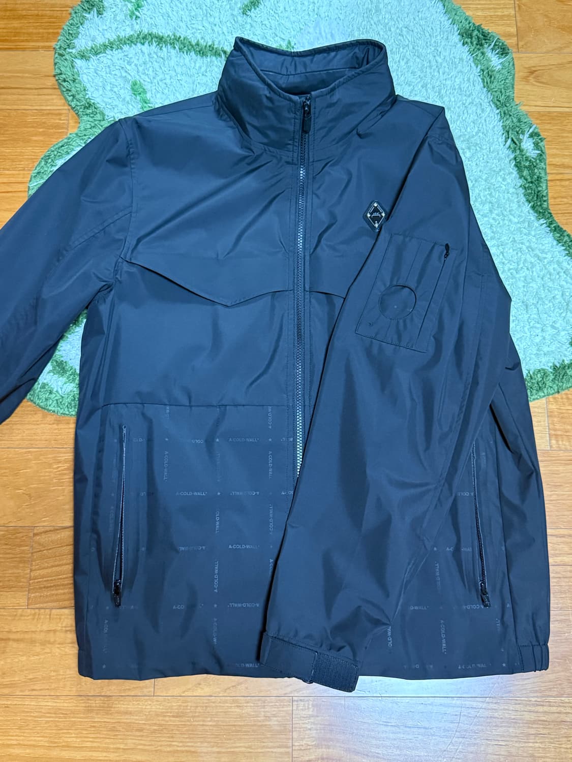 어콜드월 윈드브레이커 상품이미지1