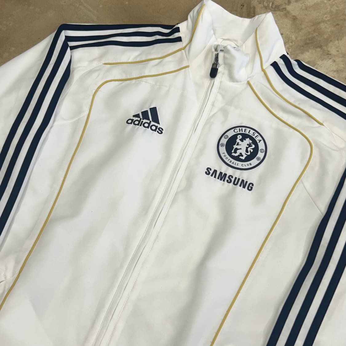 아디다스 첼시FC 화이트 바람막이  상품이미지2