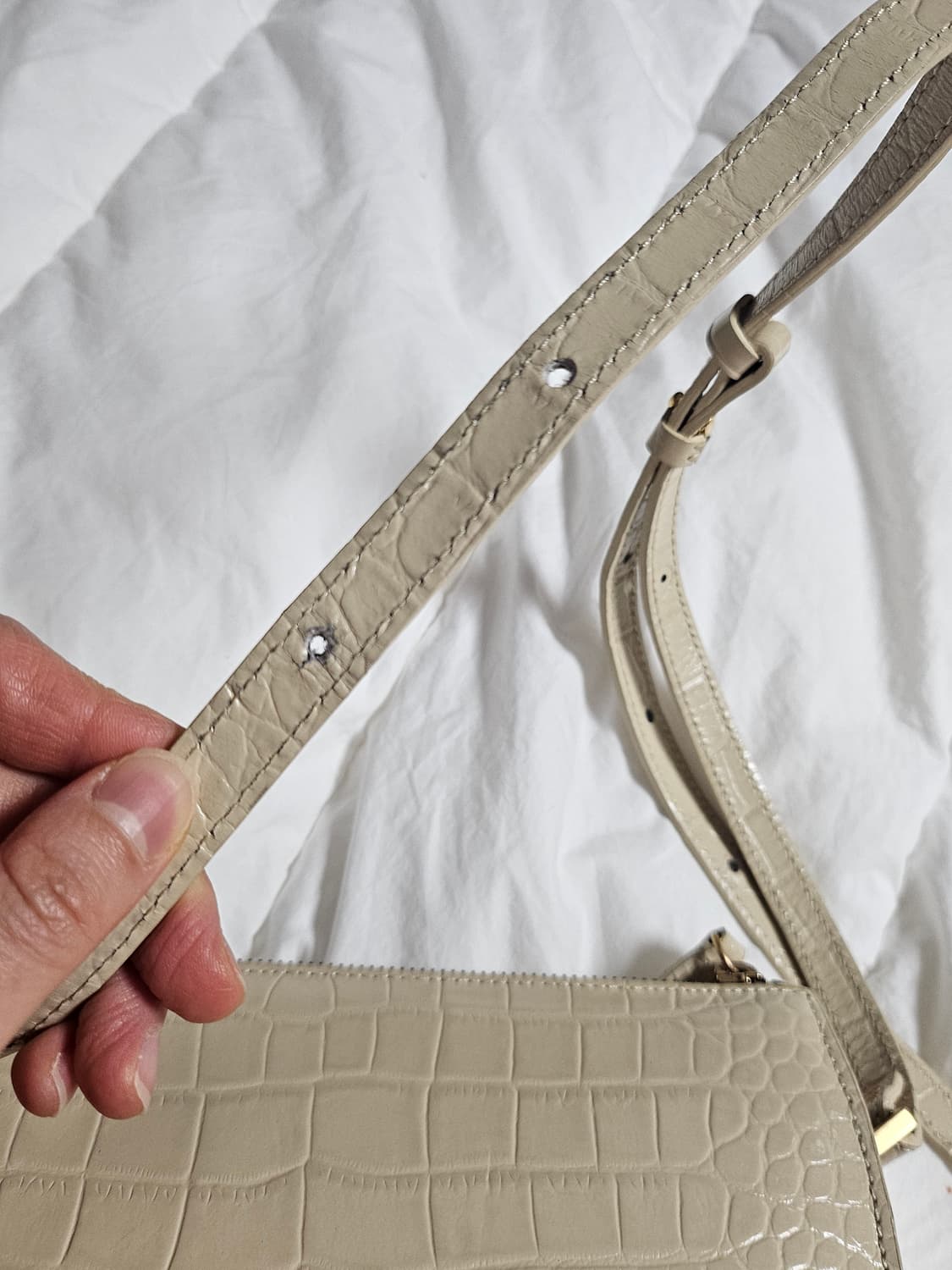 어썸니즈 카우 레더 아이보리 타임리스백 상품이미지9