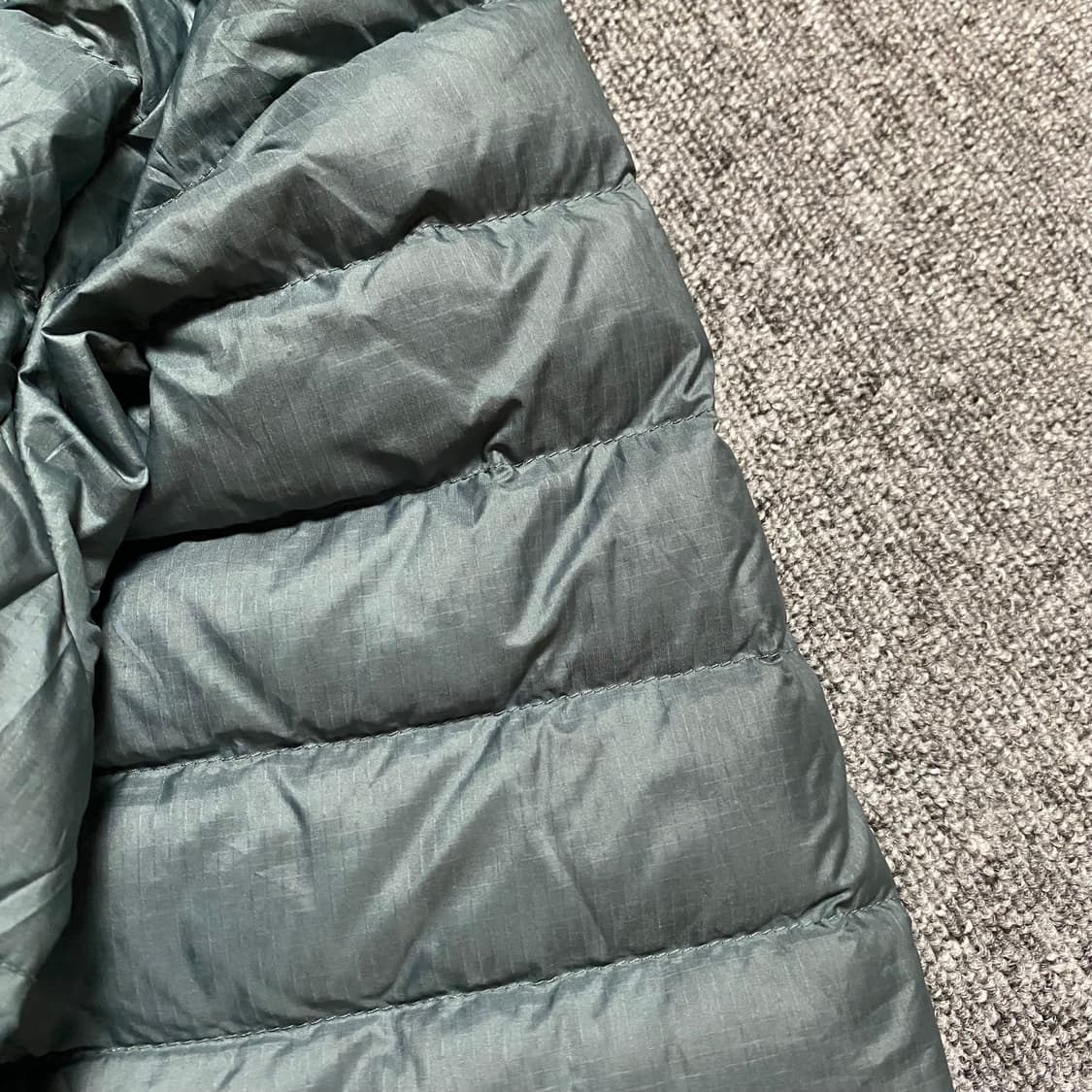 🌊Patagonia Goosedown puffer hoody 상품이미지7