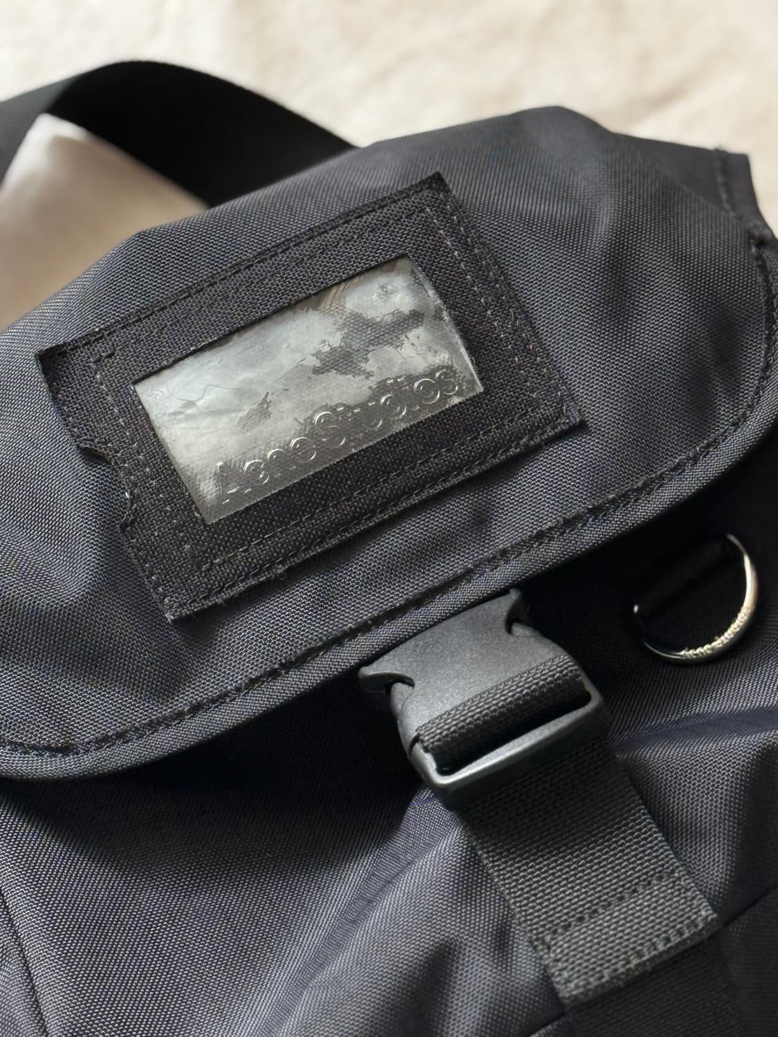 아크네 스튜디오 립스탑 미디엄 메신저백 상품이미지6