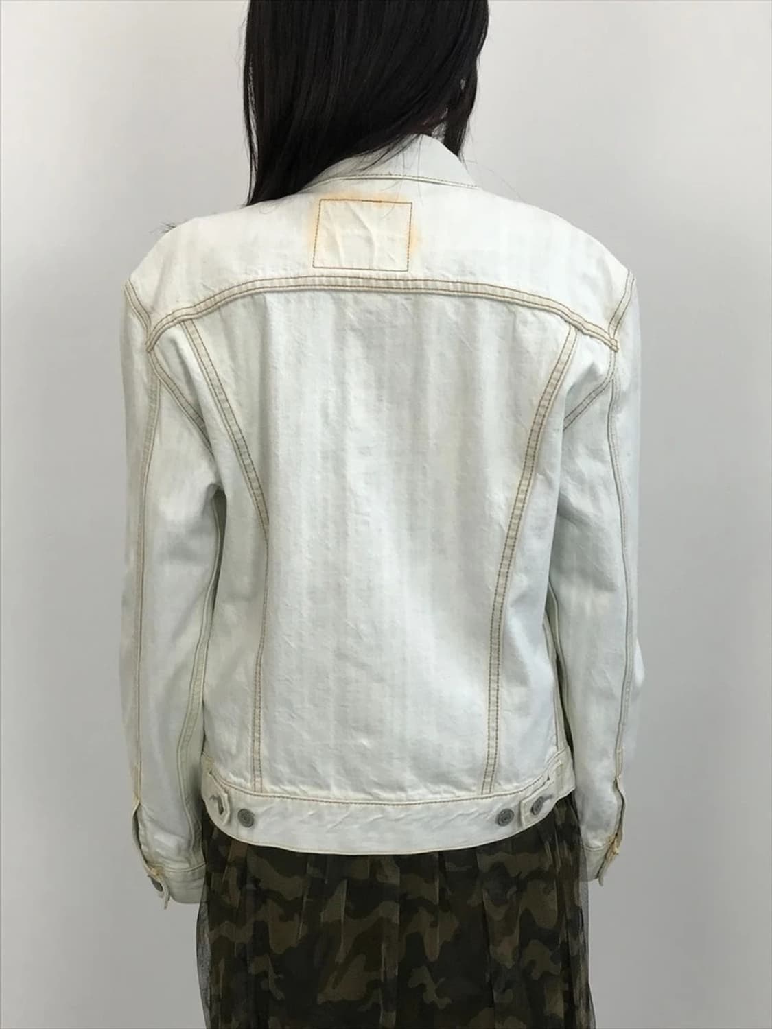 Levi's White Denim Trucker Jacket 상품이미지3