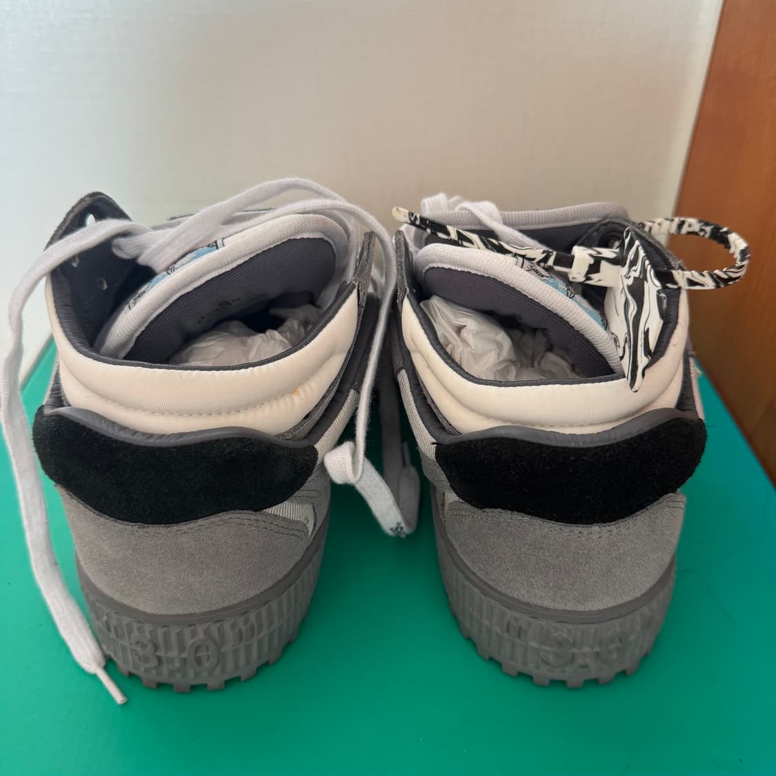 오프화이트 로우 스니커즈 회색 EU39 상품이미지3