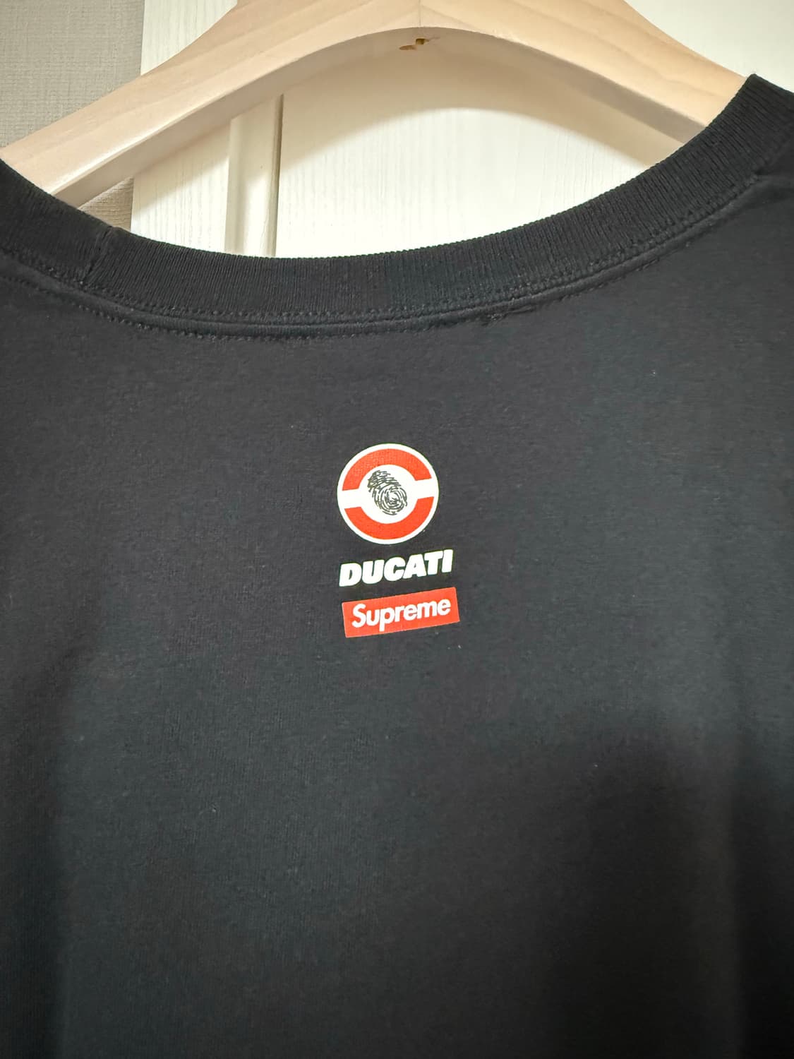 슈프림 Supreme x Ducati 바이크 티셔츠 블랙 24ss 상품이미지3