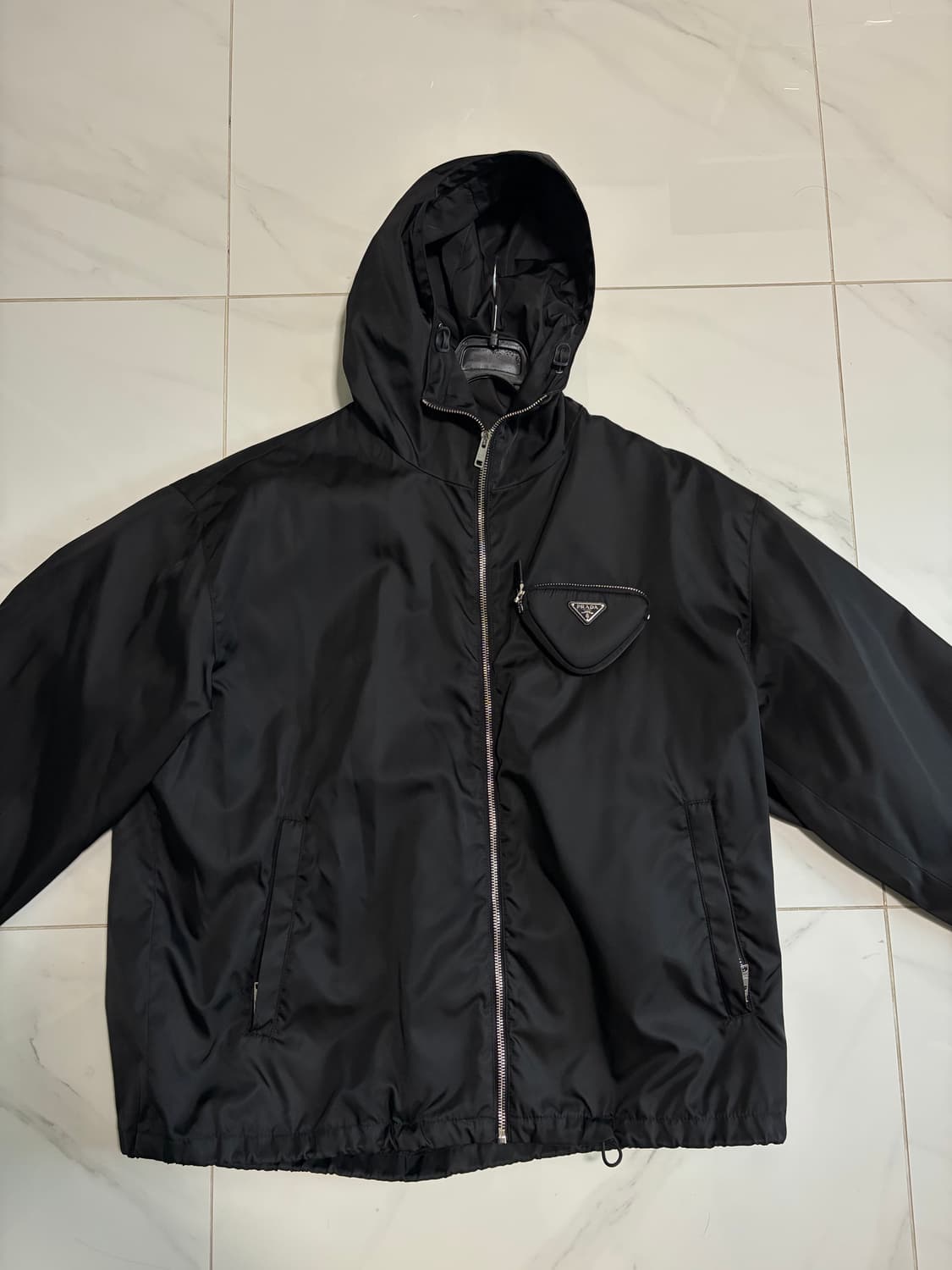 프라다 리나일론 후드 블루종 블랙 자켓 상품이미지3