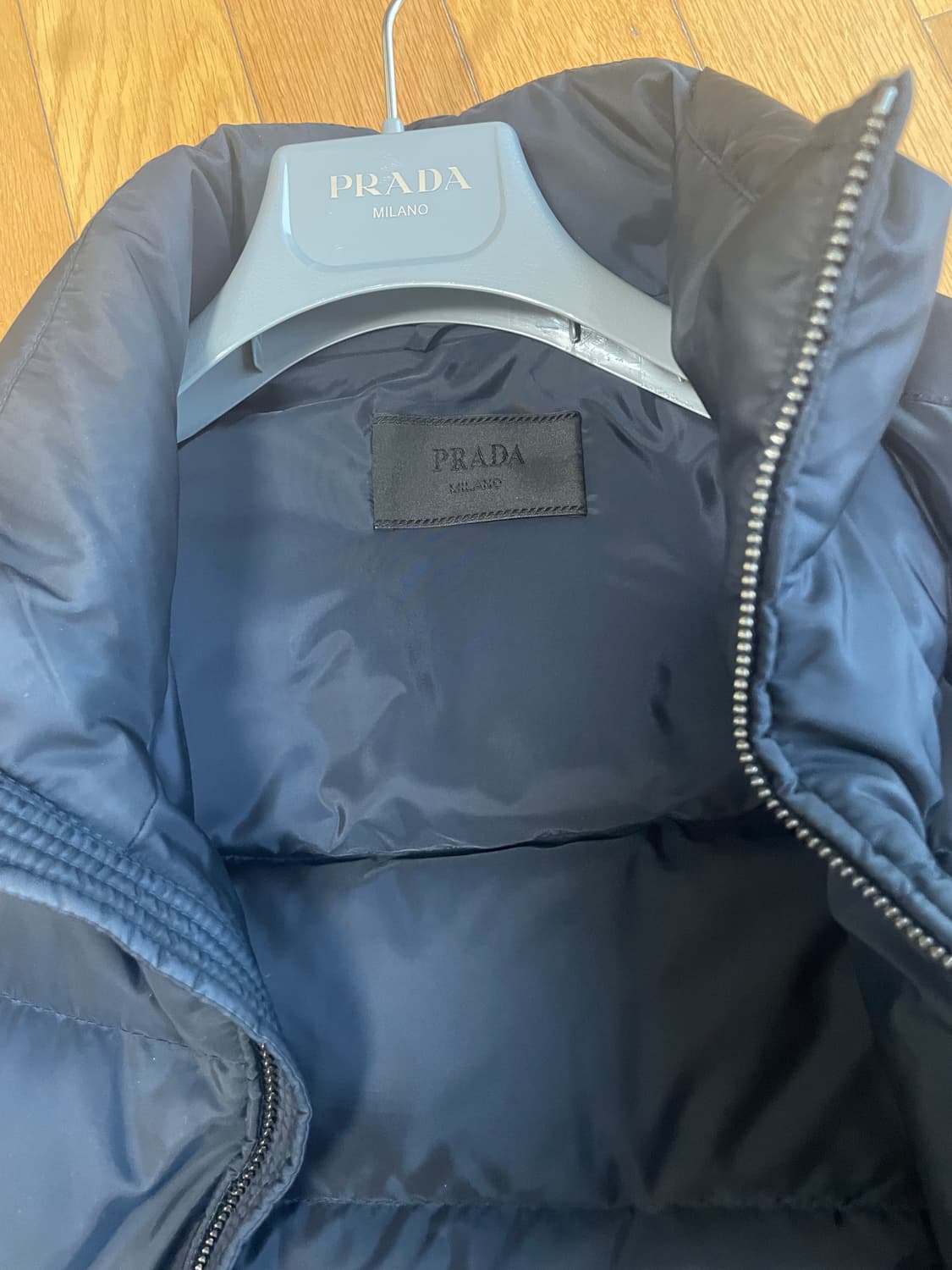 프라다 패딩 52 상품이미지5
