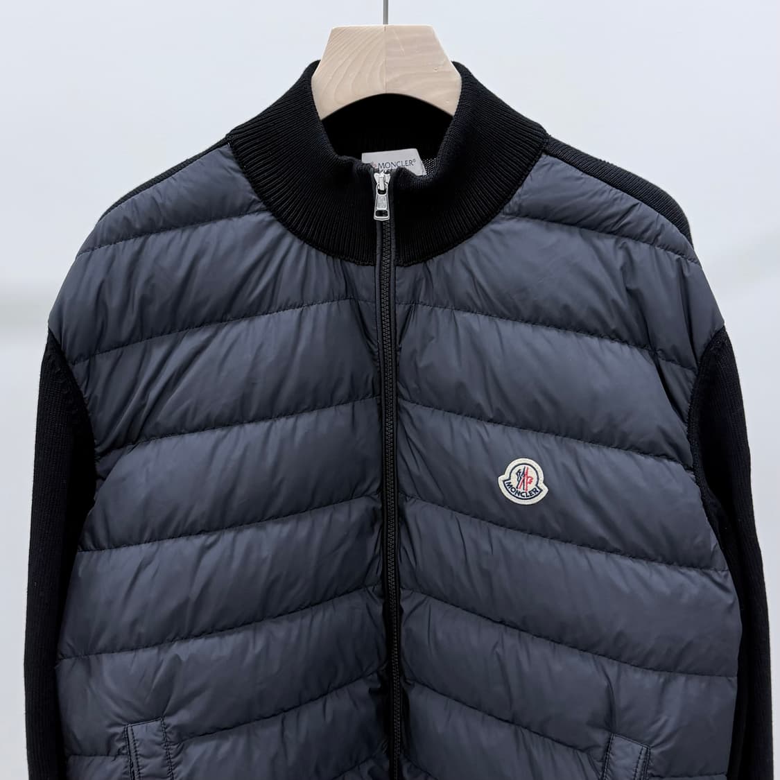 [S+급/4XL] 몽클레어 트리콧 니트패딩 블랙 상품이미지3