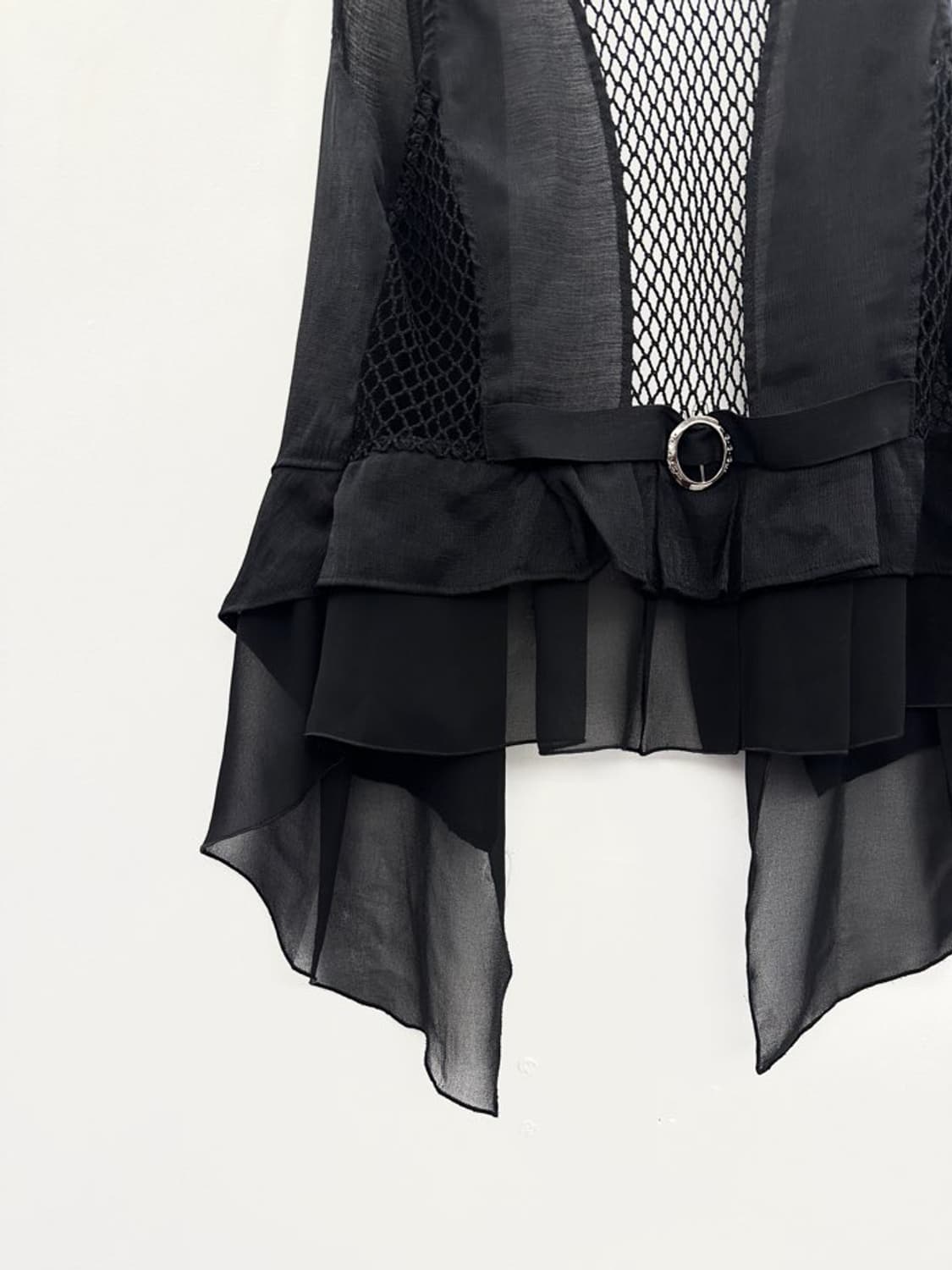 Punching silhouette vest / black 상품이미지6