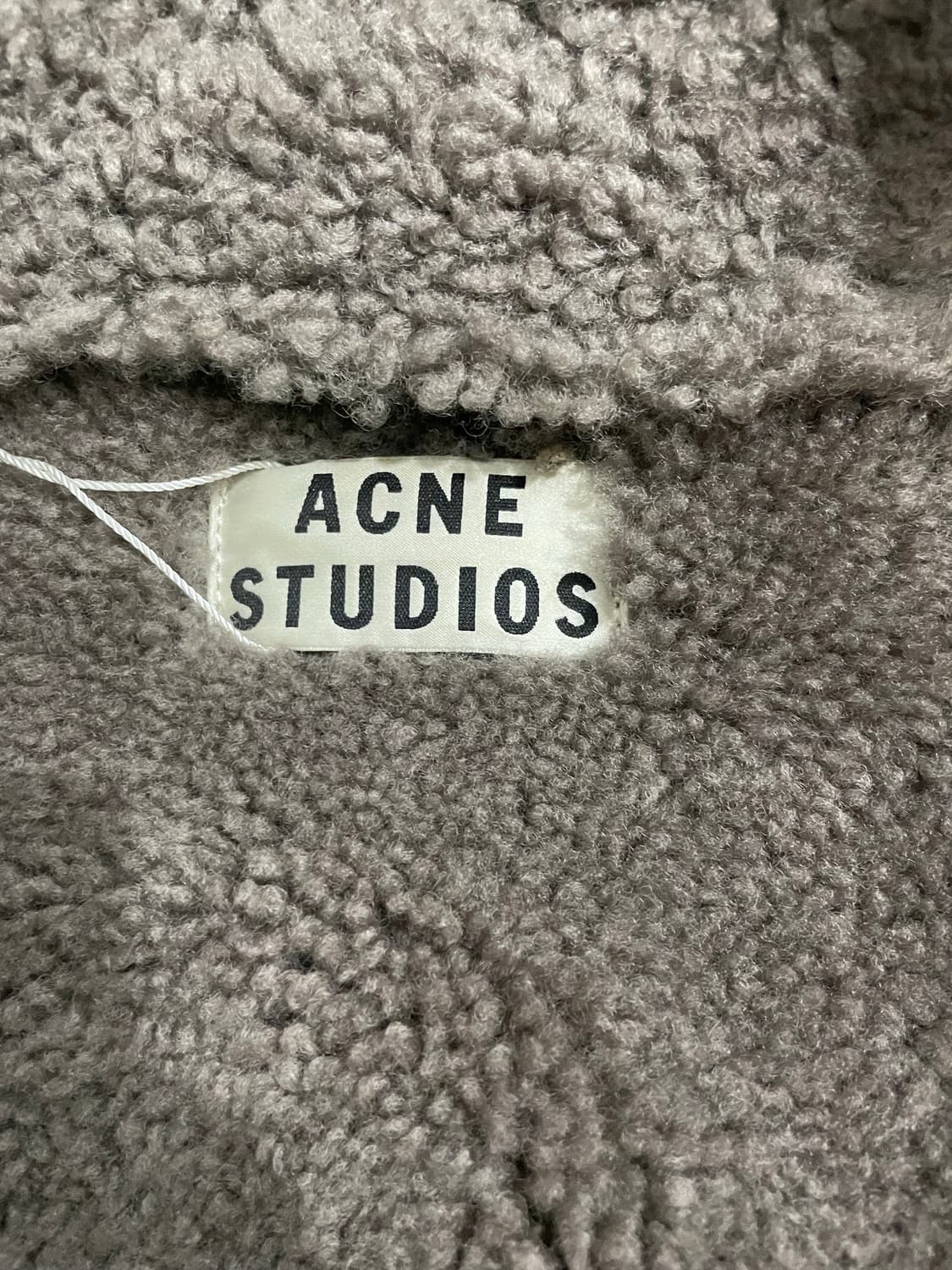 아크네 스튜디오 Velocite 무스탕 자켓 38 정품 상품이미지4