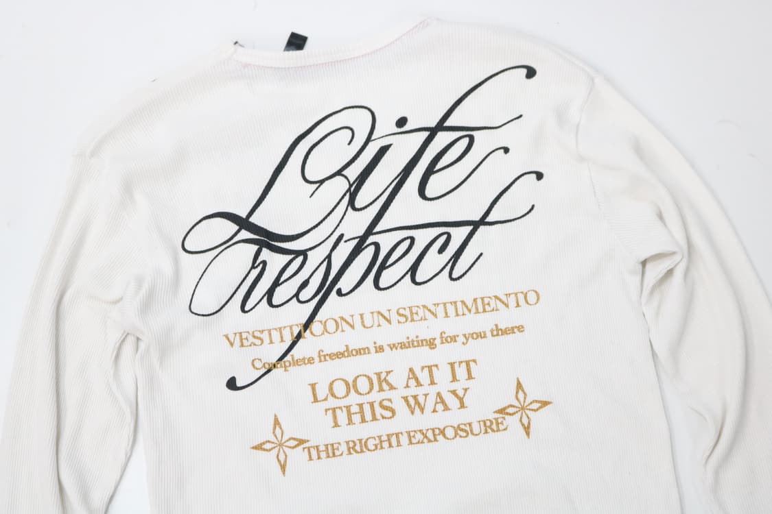 빈티지 컷팅 엣지 골드 글리터 레터링 화이트 와플 롱슬리브 (L) 상품이미지8