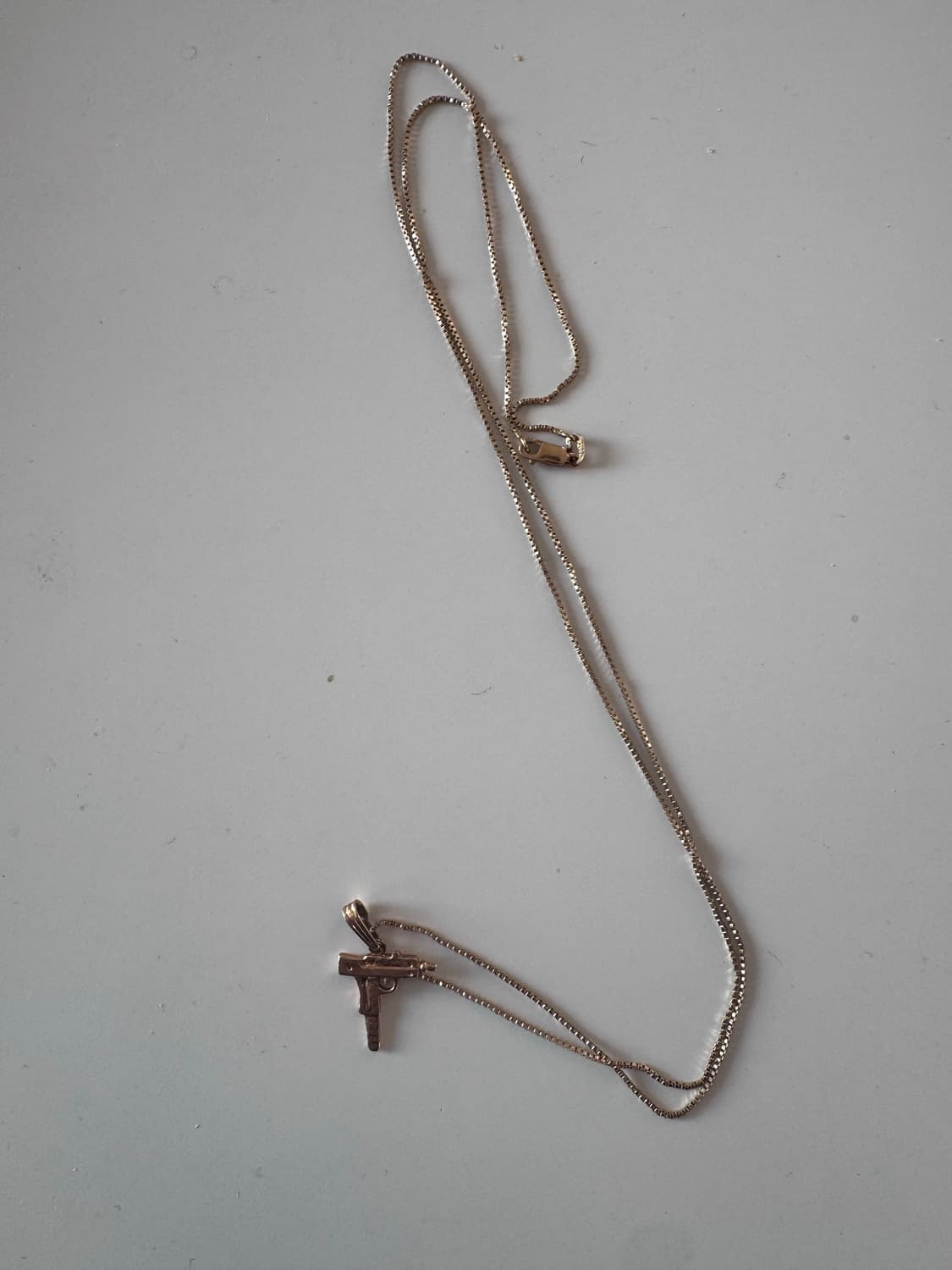 슈프림 우지 펜던트 목걸이 14k 상품이미지1