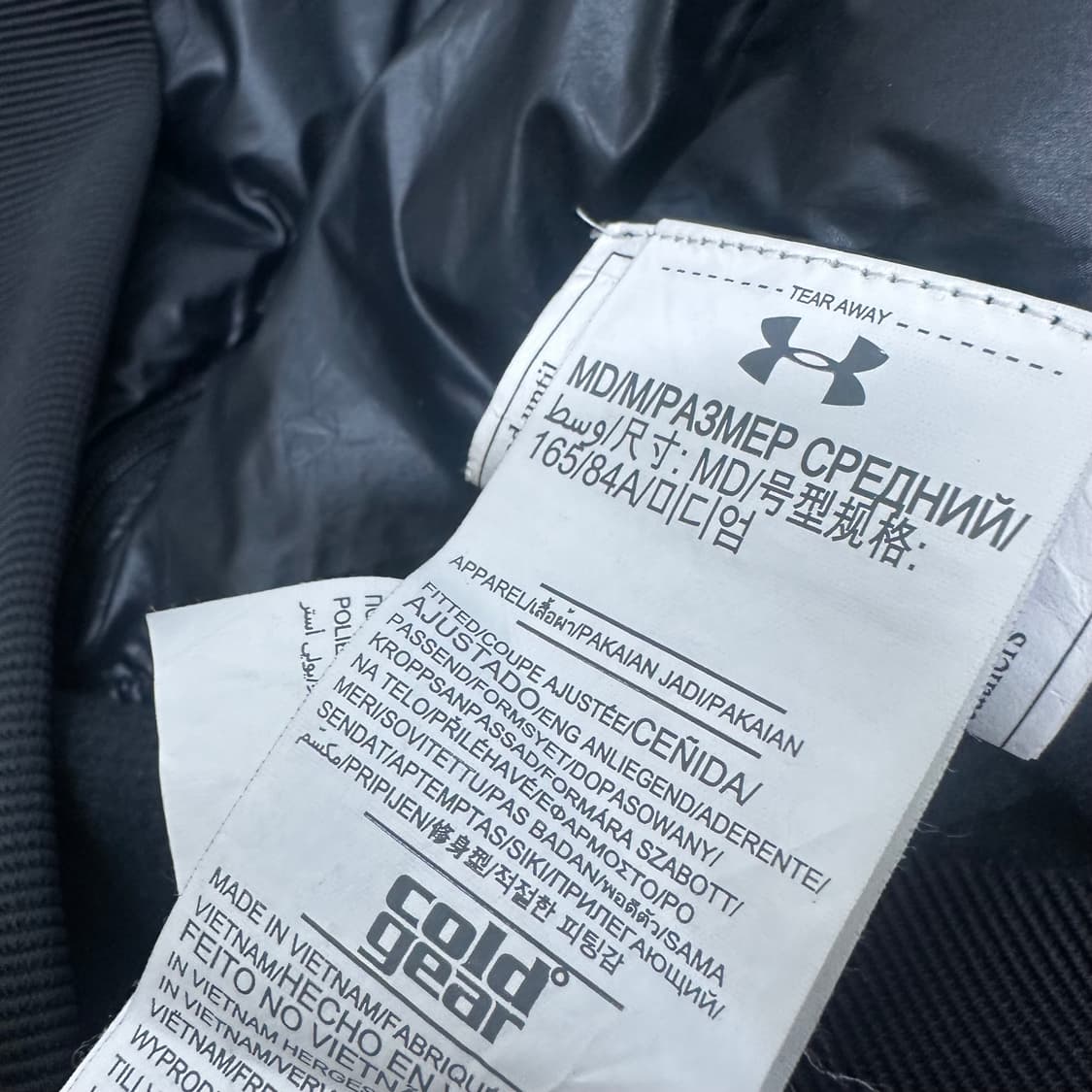 언더아머 기능성 콜드기어 하이브이드 패딩 점퍼 블랙 M 상품이미지8