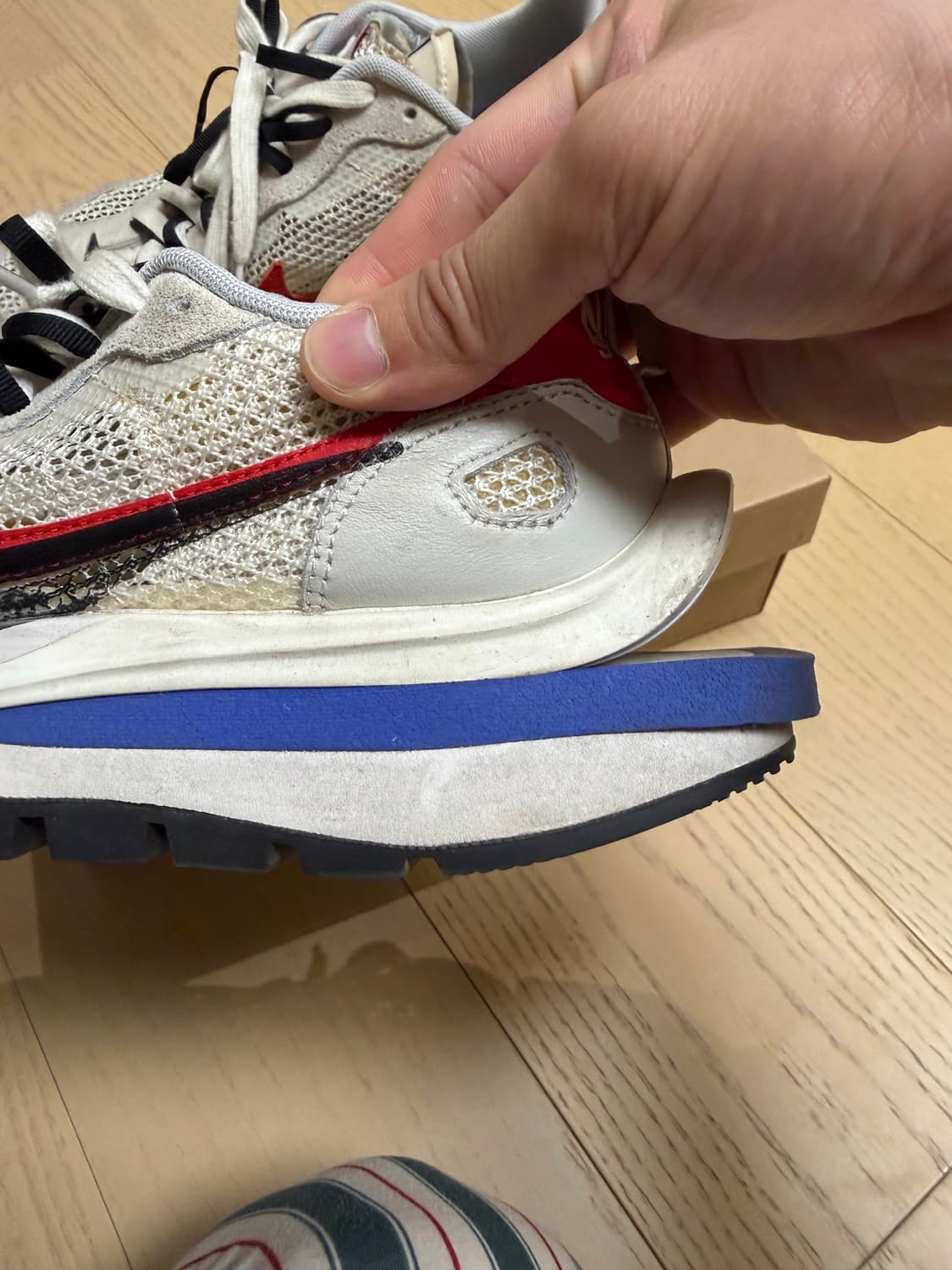 나이키 x 사카이 베이퍼와플 로얄 푸시아 상품이미지2