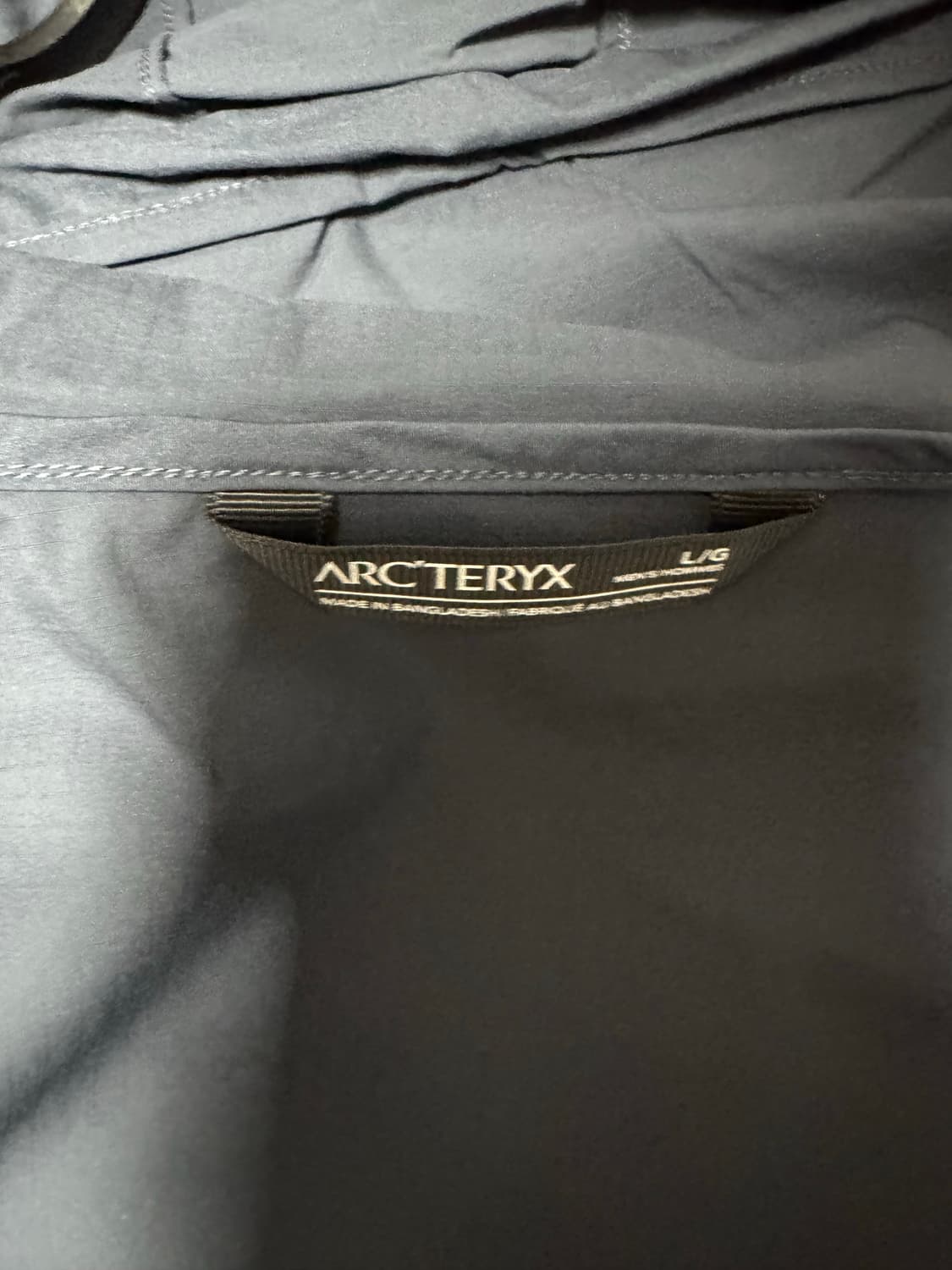 아크테릭스 스쿼미시 블랙사파이어 L판매합니다. 상품이미지2