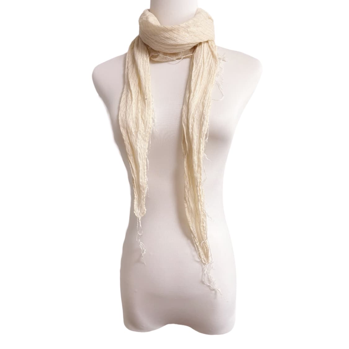 (이체시에눌) 일본 화이트 페어리 은사 글리터 디테일 시스루 머플러 상품이미지1