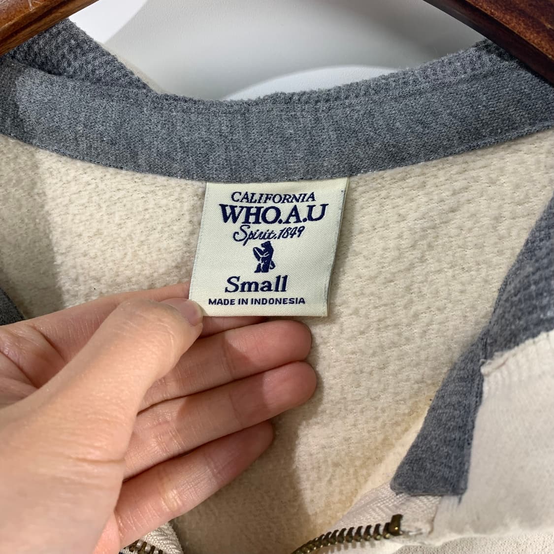 후아유 y2k 와투케 아이보리 후드집업 상품이미지6