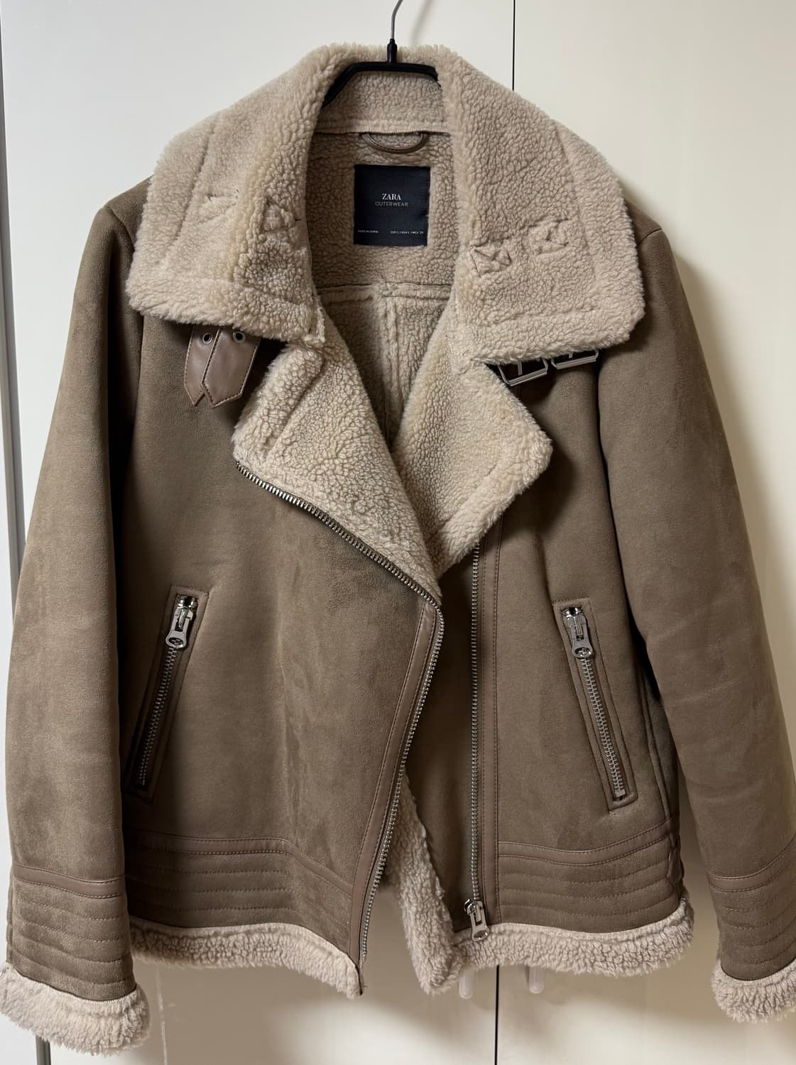 자라 아우터웨어 무스탕 자켓 상품이미지1