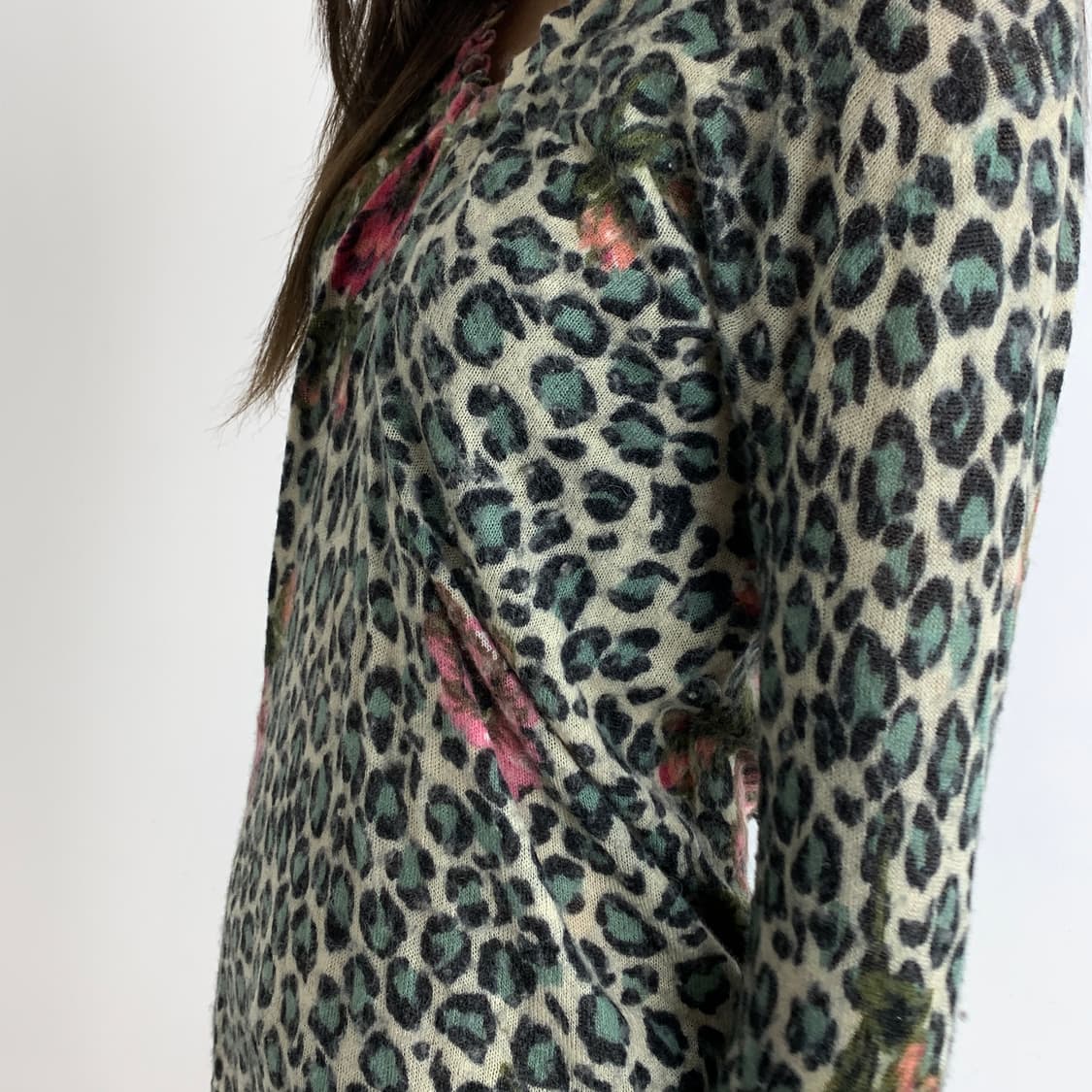 겐조 레오파드 플라워 패턴 알파카 브이넥 니트 상품이미지5