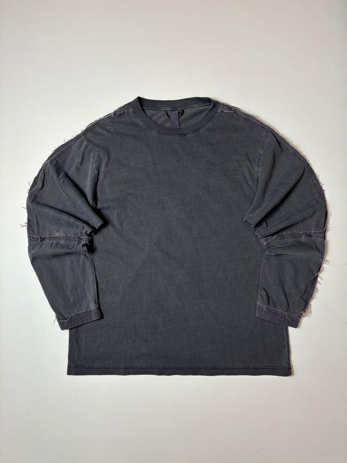 언어펙티드 23FW 피그먼트 빈티지 롱 슬리브 PN9323 상품이미지1