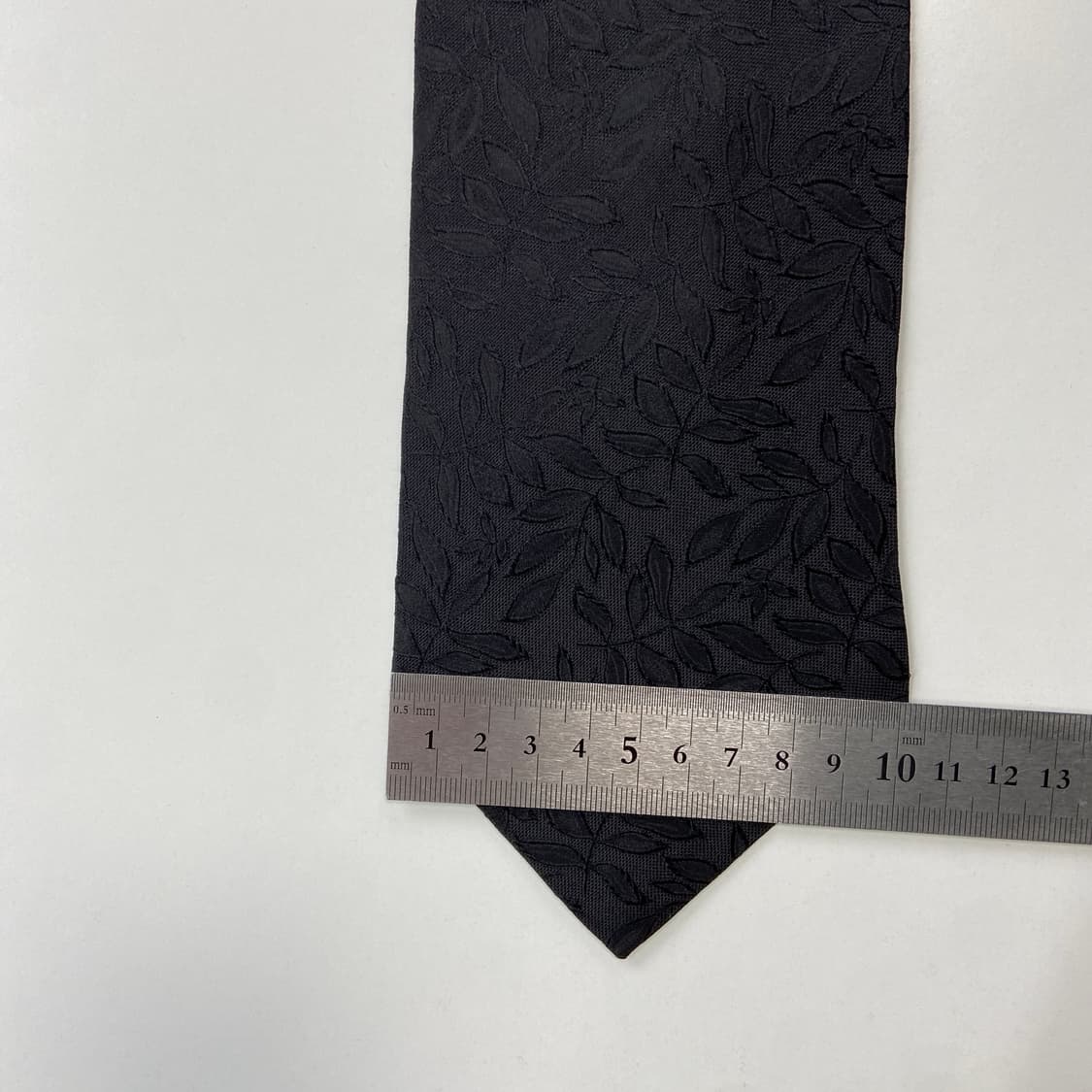 입생로랑(YSL) 명품 정품 블랙넥타이 10.1cm 상품이미지8