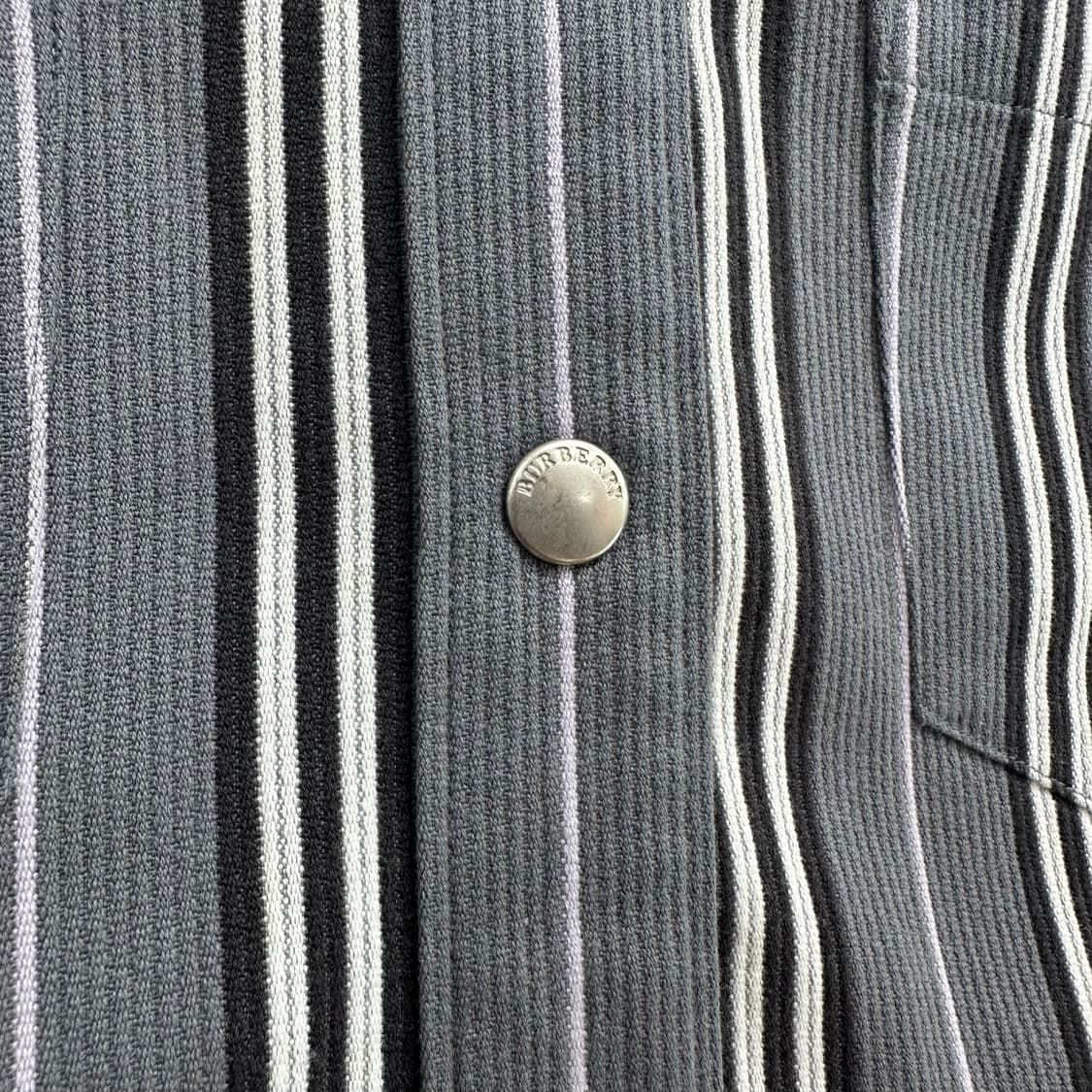 버버리 스냅버튼 스트라이프 셔츠 상품이미지5