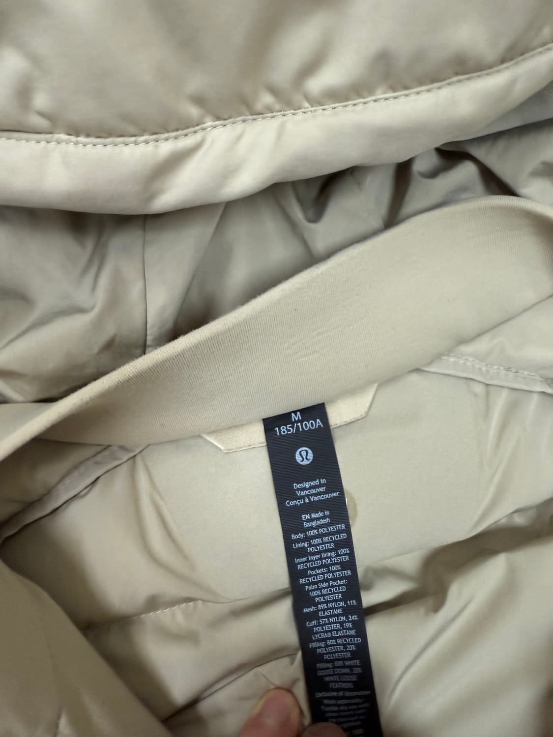 룰루레몬 패딩 M 사이즈 구스 다운   상태 괜찮습니다  8.5/10 하 상품이미지5