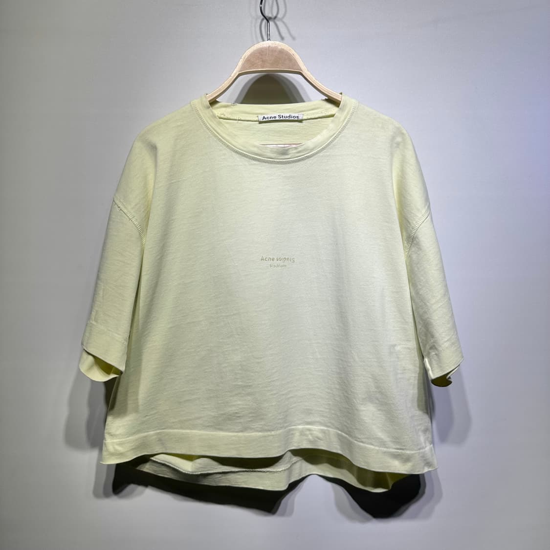 아크네 스튜디오 반팔 판매합니다 상품이미지1