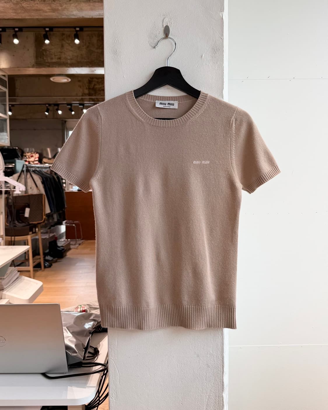 미우미우 베이지 로고 인타르시아 캐시미어 하프니트  상품이미지2