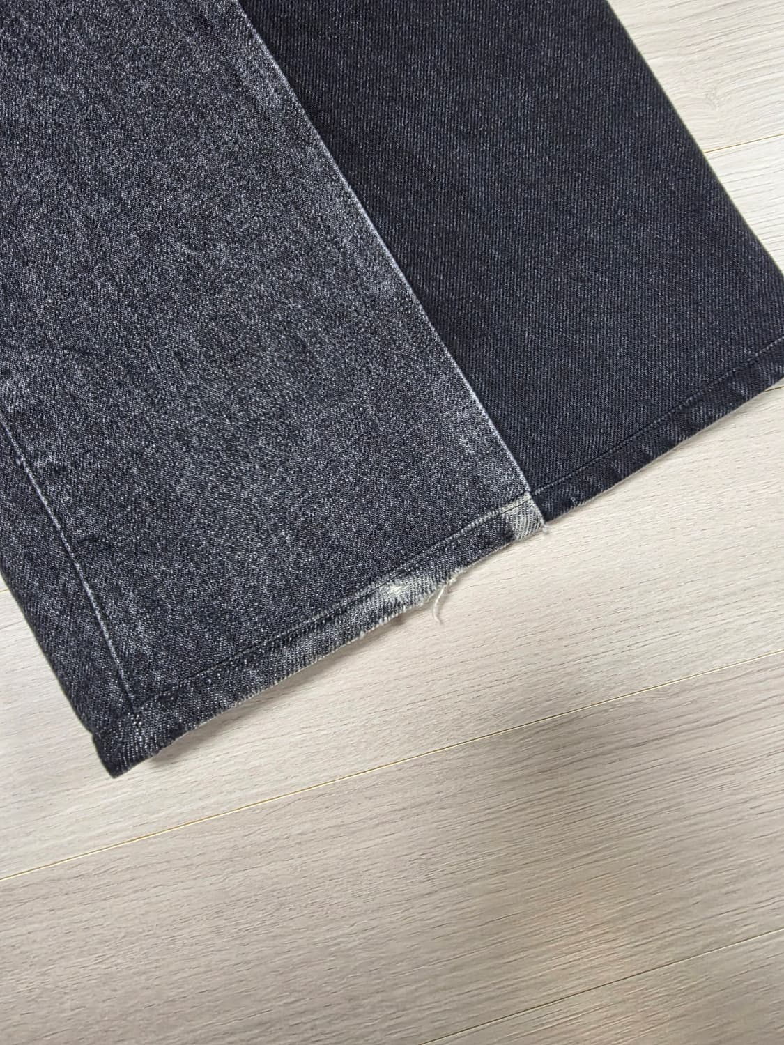 SUNFLOWER black flare jean 34사이즈 판매합니다 상품이미지4