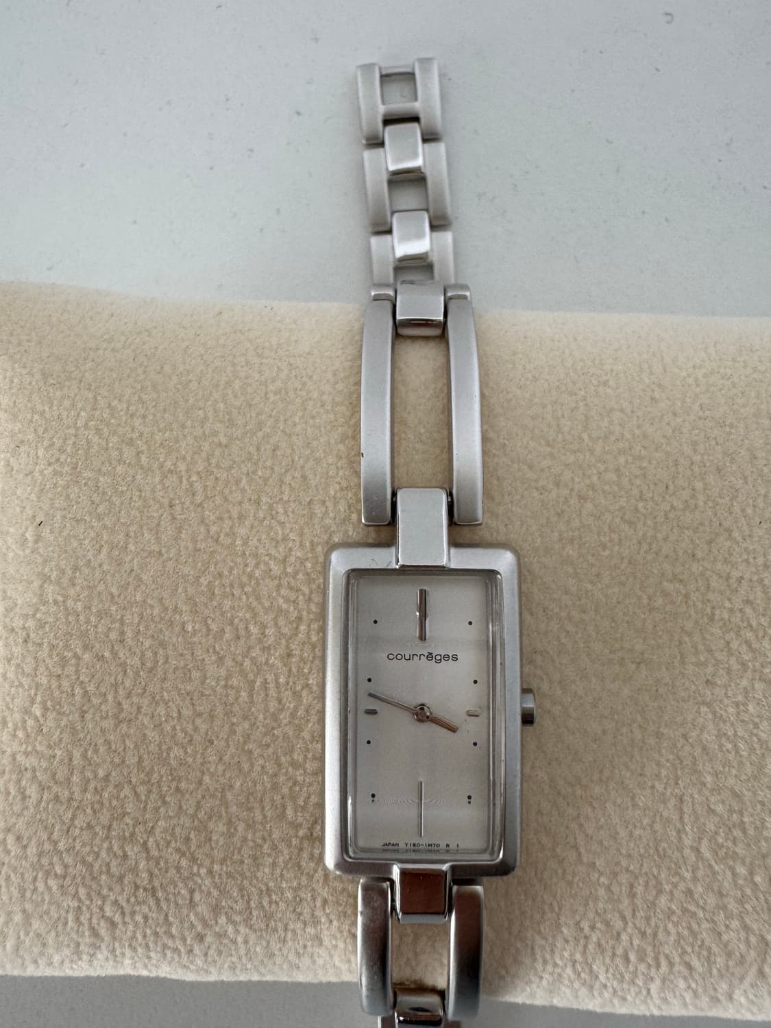 (새거수준)꾸레쥬(Courrèges) 실버 뱅글 스퀘어 워치 상품이미지5