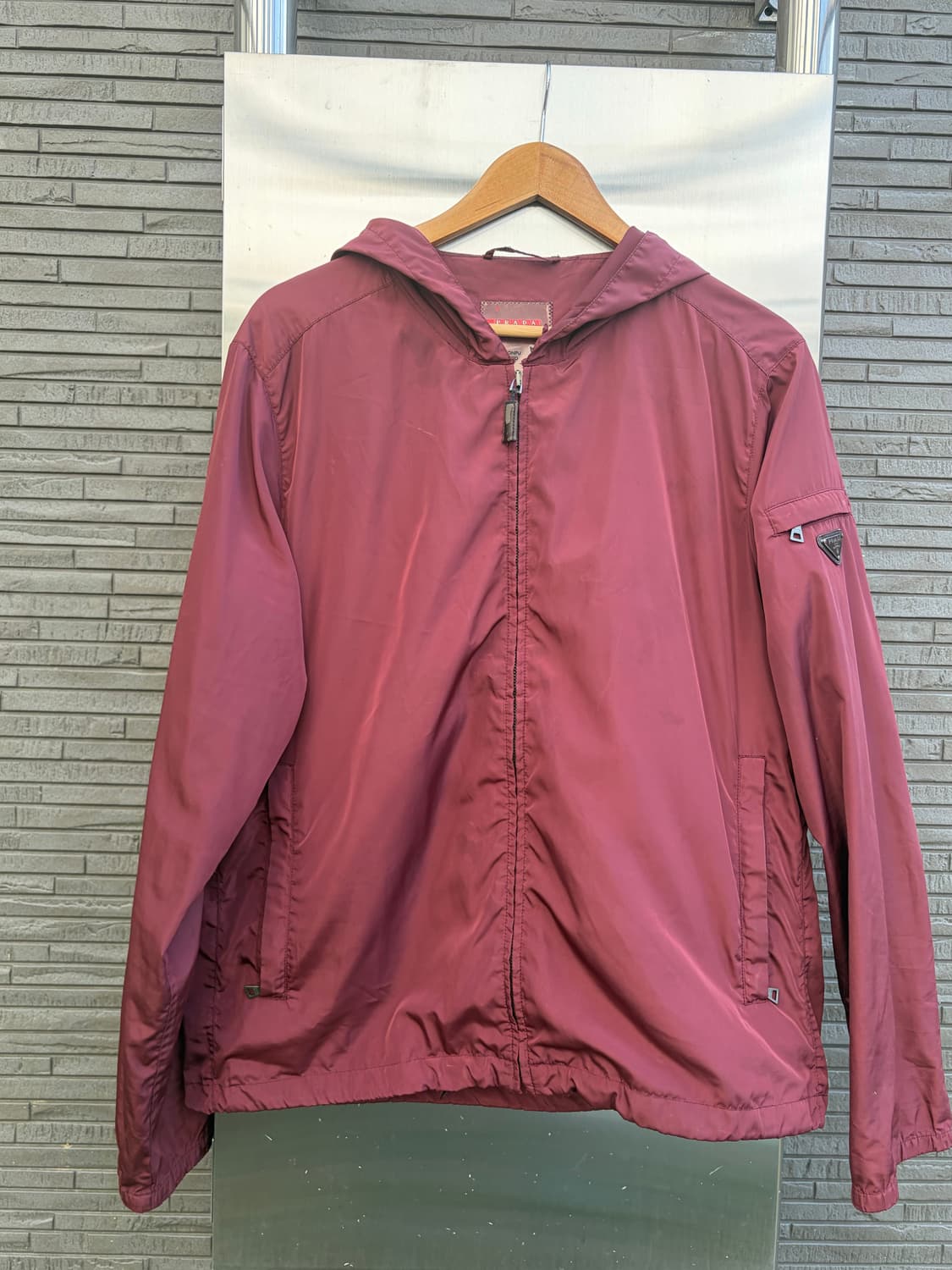 프라다 바람막이  상품이미지3