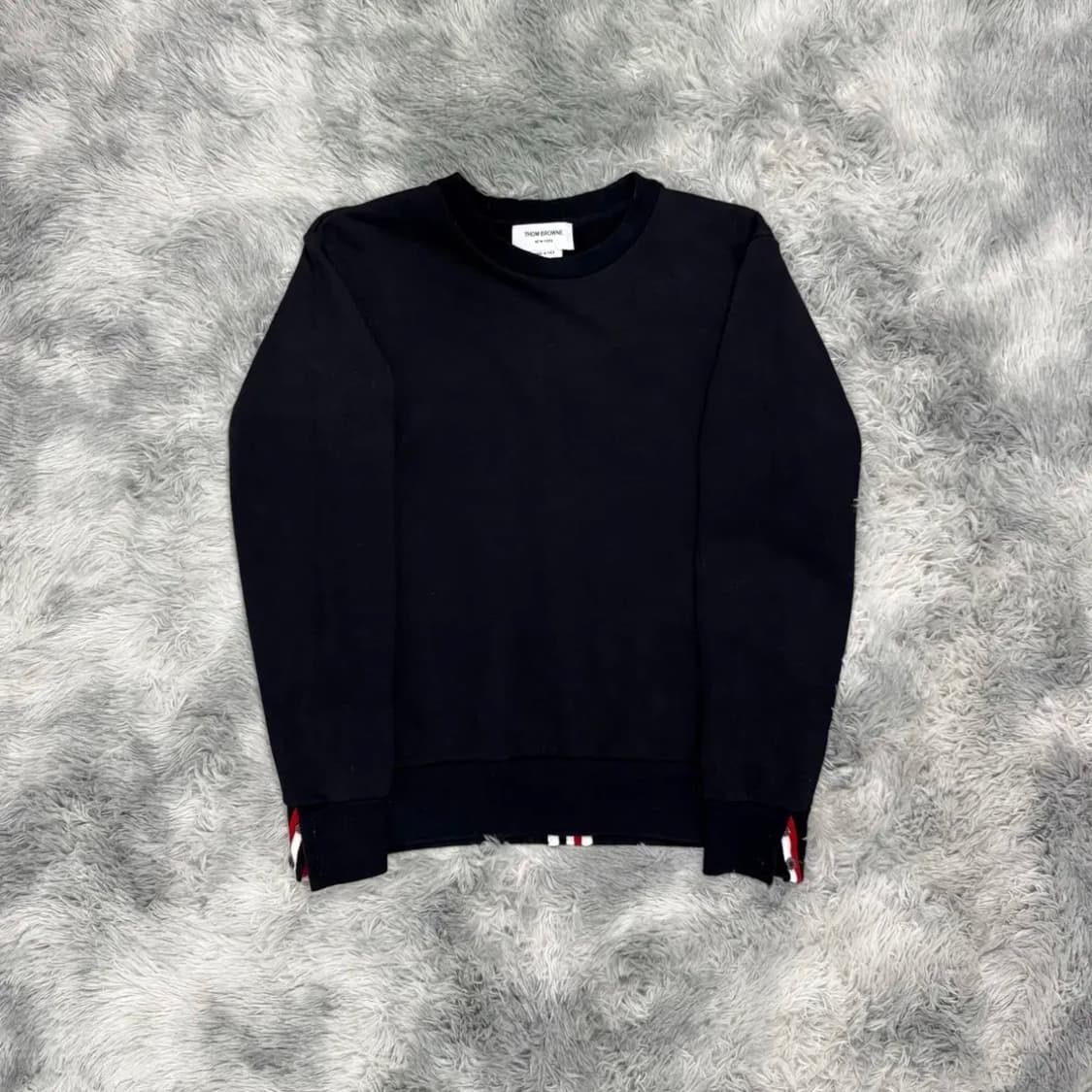 [2 size] 톰브라운 백삼선 맨투맨 상품이미지1