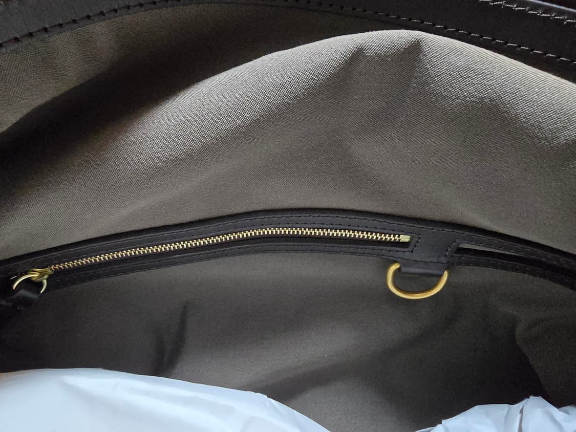 미즈모(Mismo)의 가죽,캔버스 토트백입니다. 상품이미지8